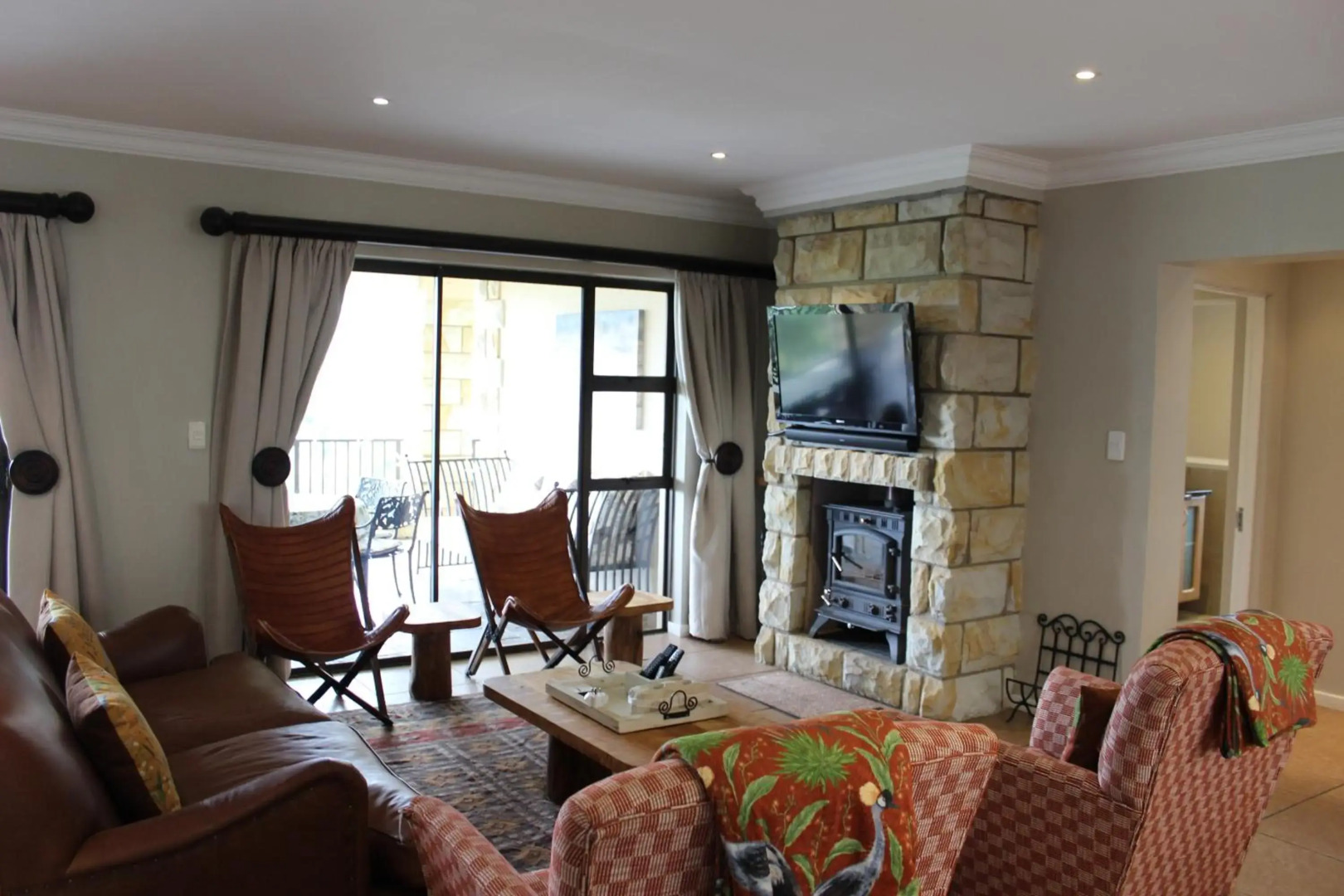 Sunbird Haven Self-Catering Sleeps 8