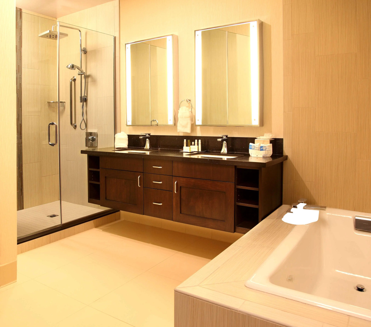 DoubleTree by Hilton Claremont