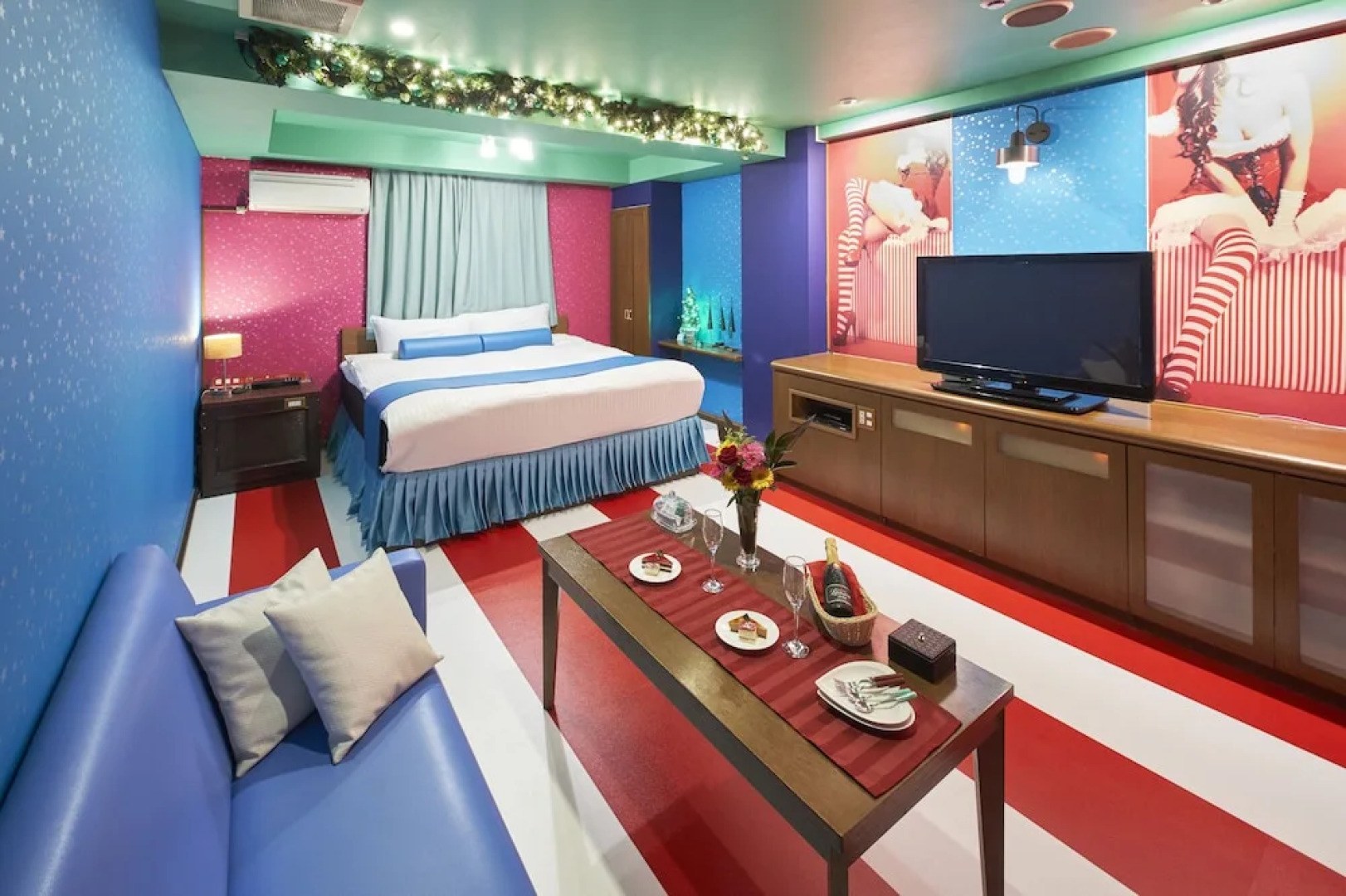 Hotel Blan Chapel Christmas Narita (Love Hotel)