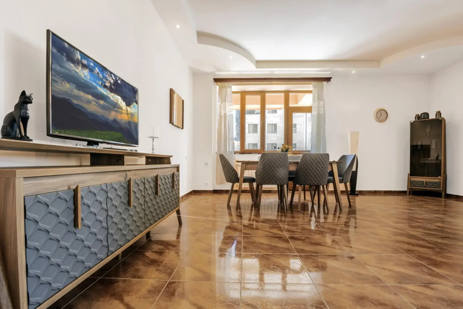 Stay Inn (Стей Инн) на улице Амиряна 4/6