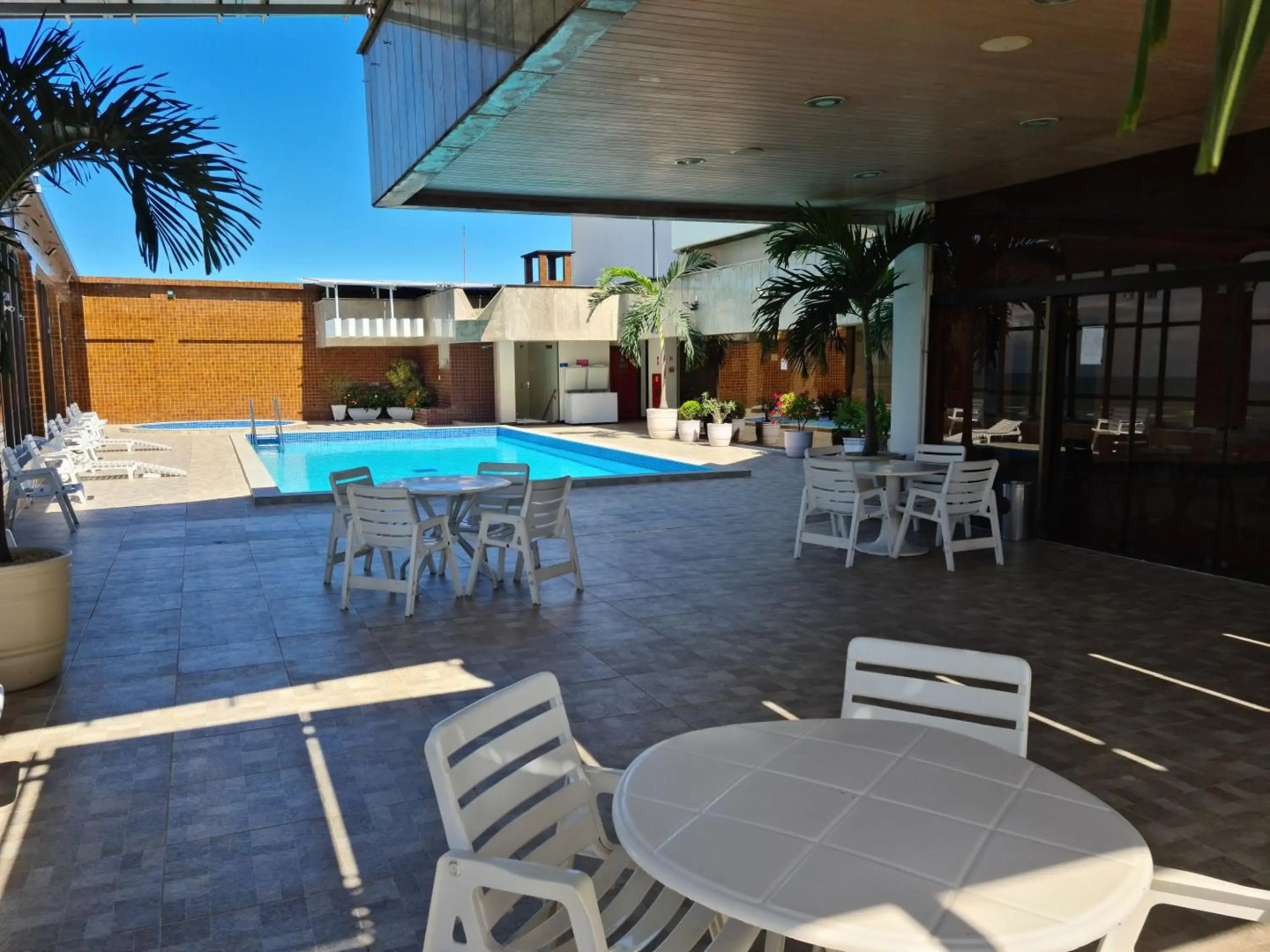 Flat Pasárgada 712, Free Bikes, pé na praia