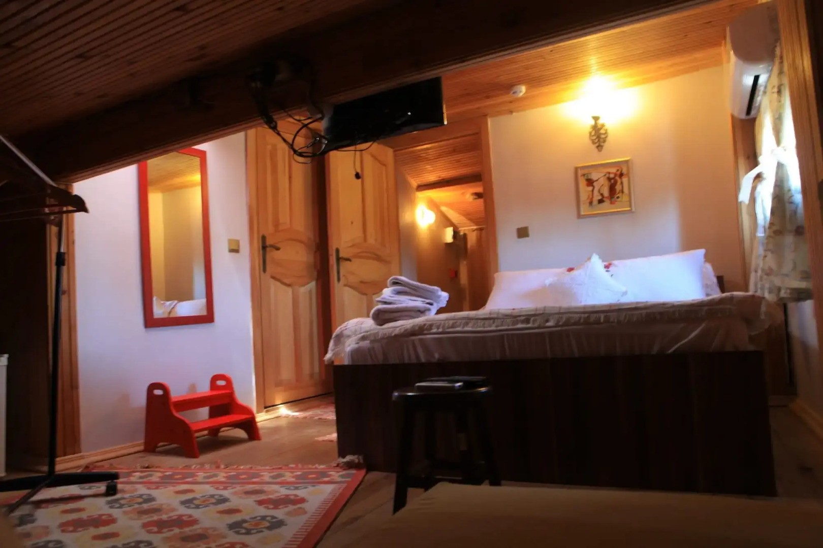 Tom Square Boutique Hotel