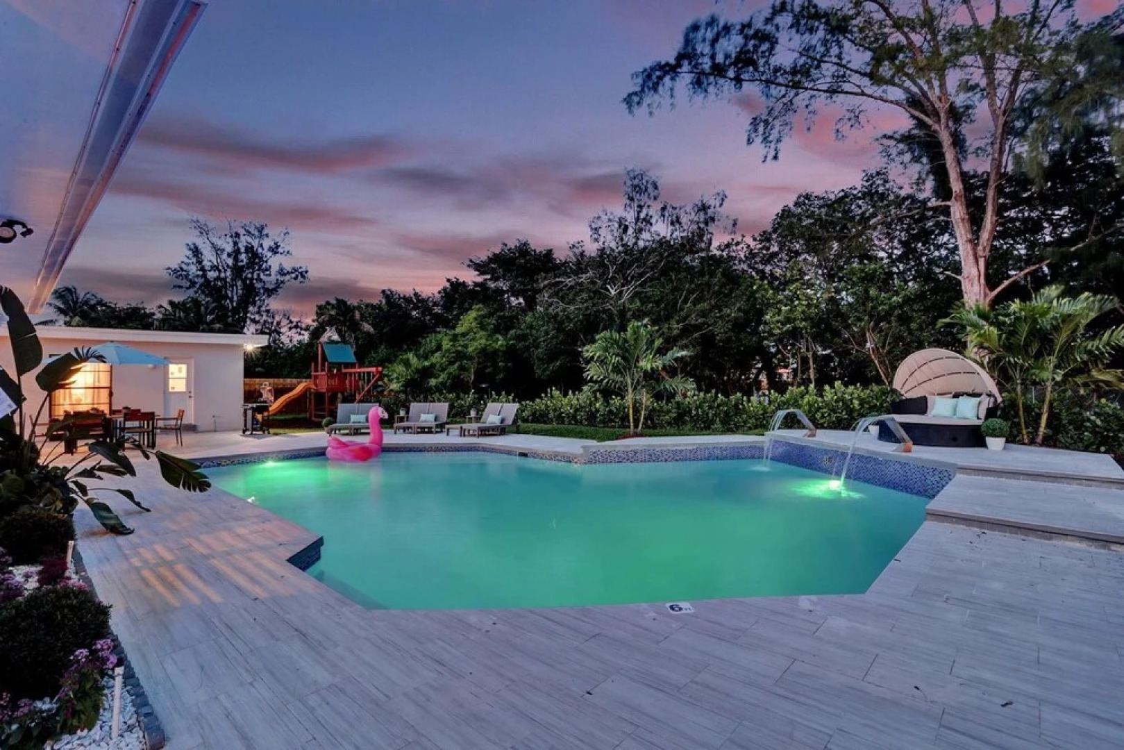 7 Br Home with Pool Gameroom & Soccer