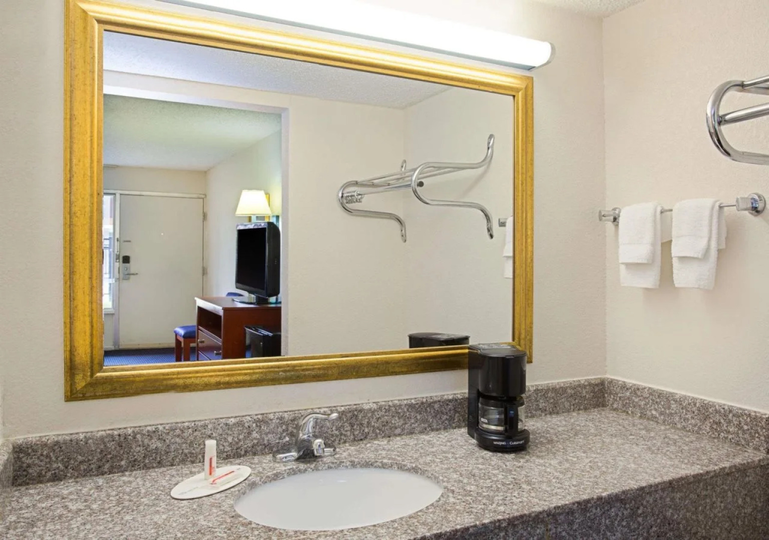 Days Inn Tallahassee-Government Center