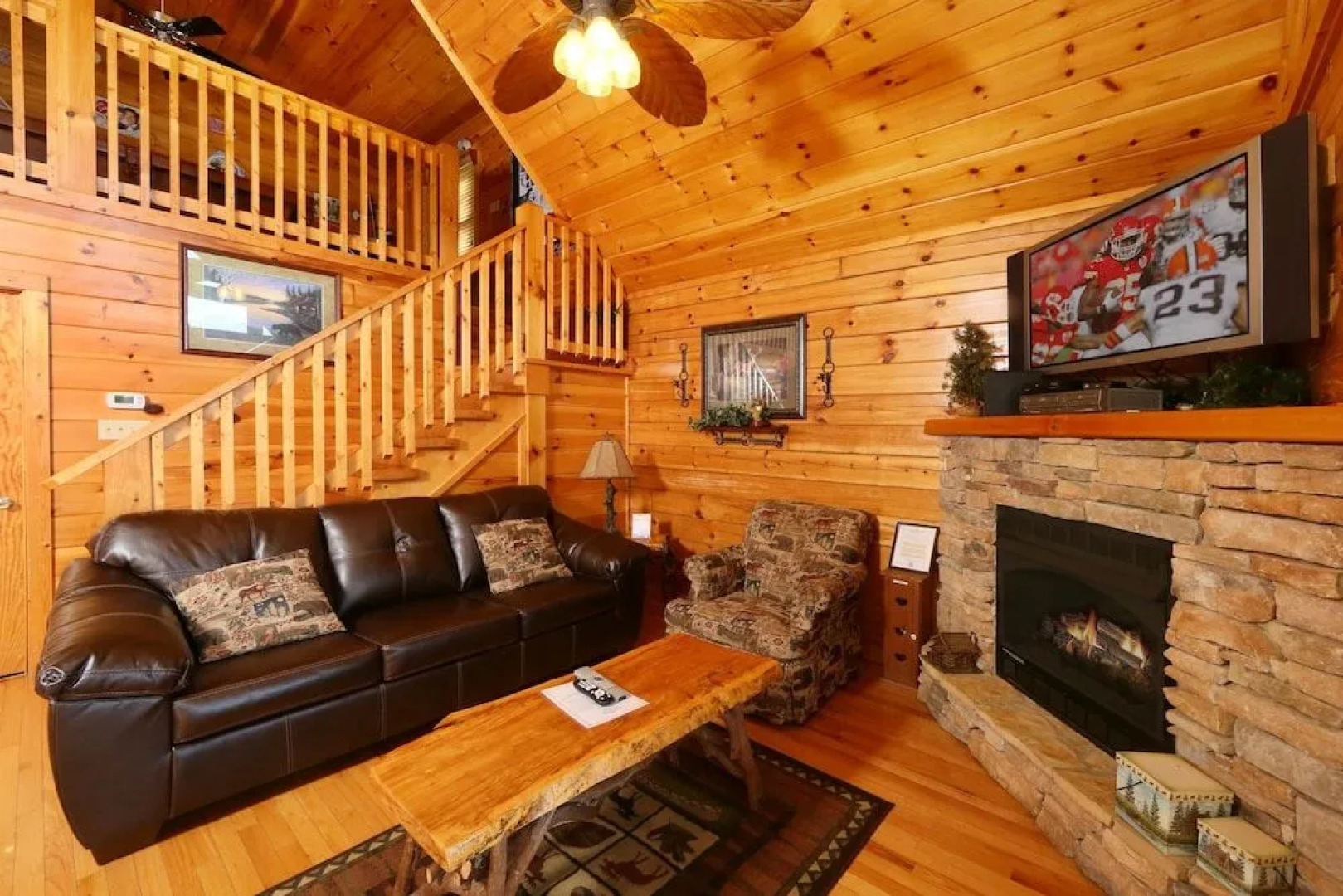 Hugs n Kisses - One Bedroom Cabin