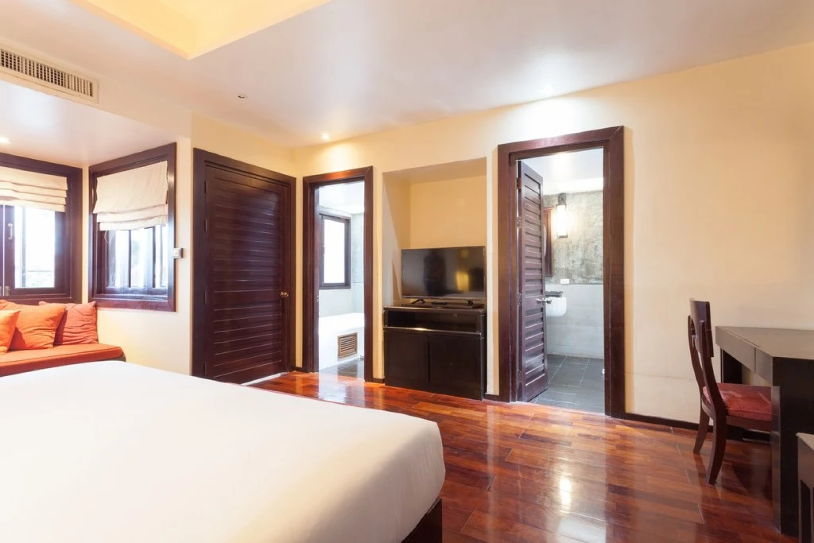 The Briza Beach Resort, Samui