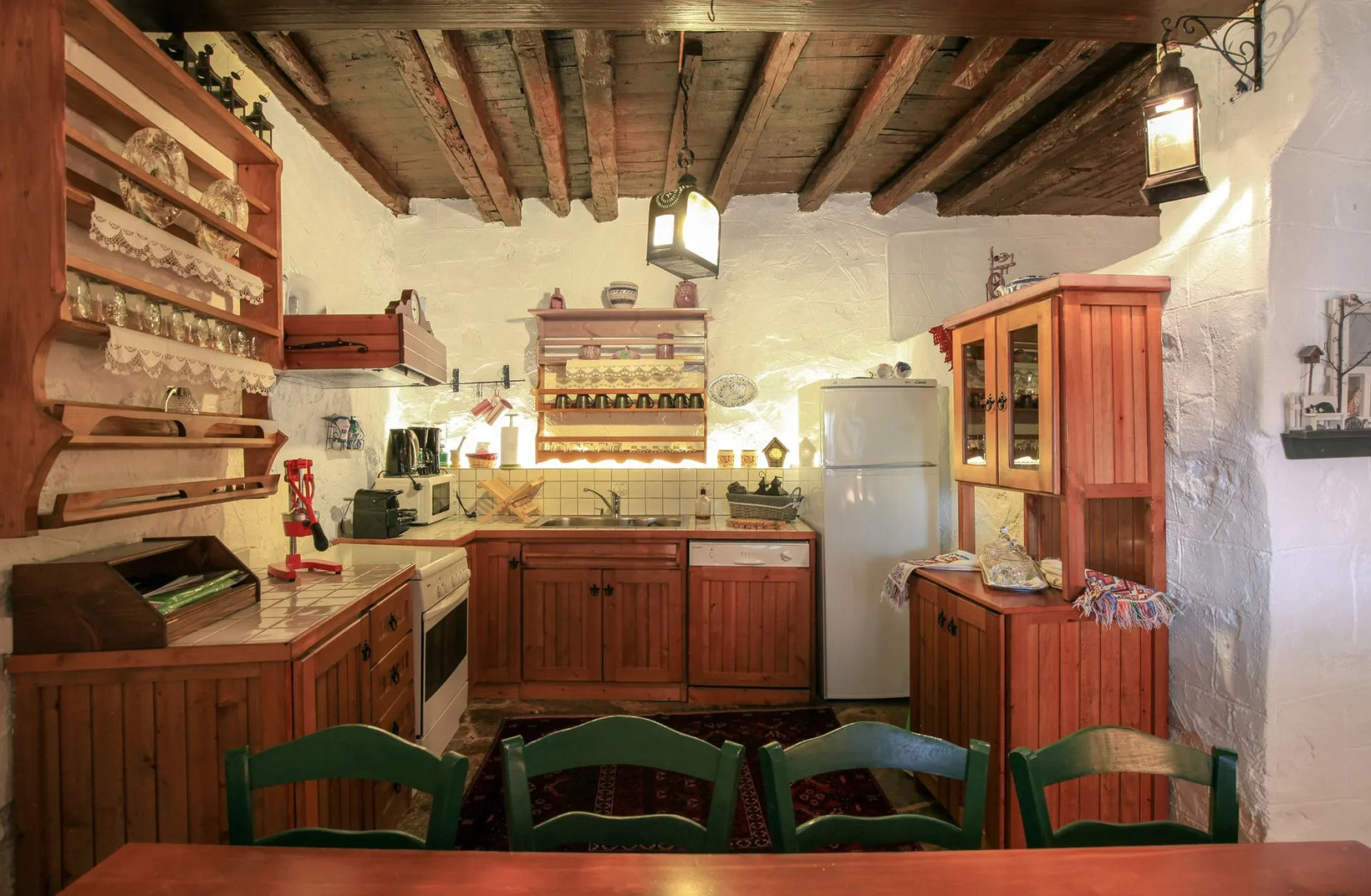 Dandy On The Hill - Amfikleia