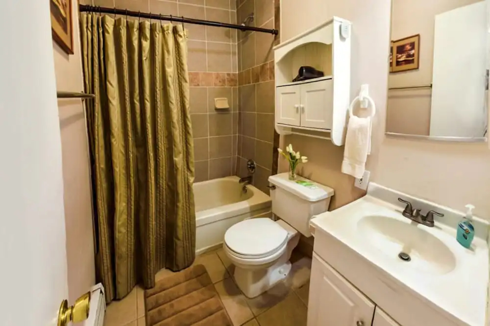 Bent Prop Inn & Hostel Midtown