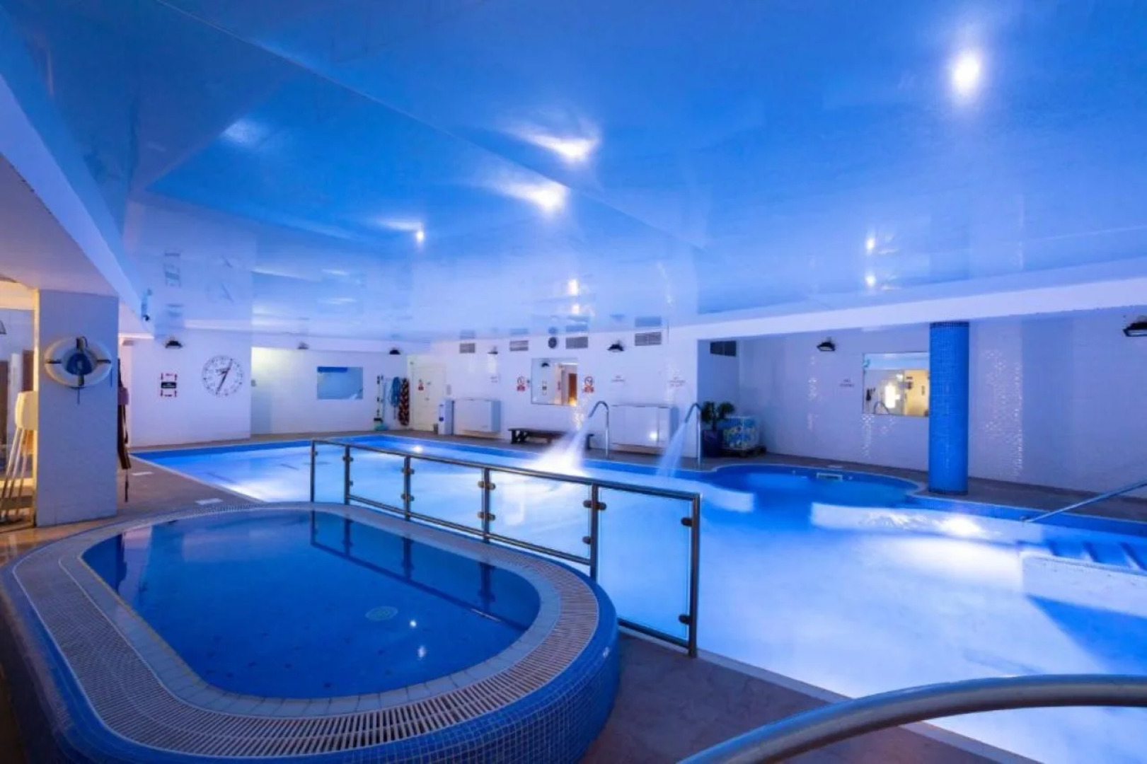Schull Harbour Hotel & Leisure Centre