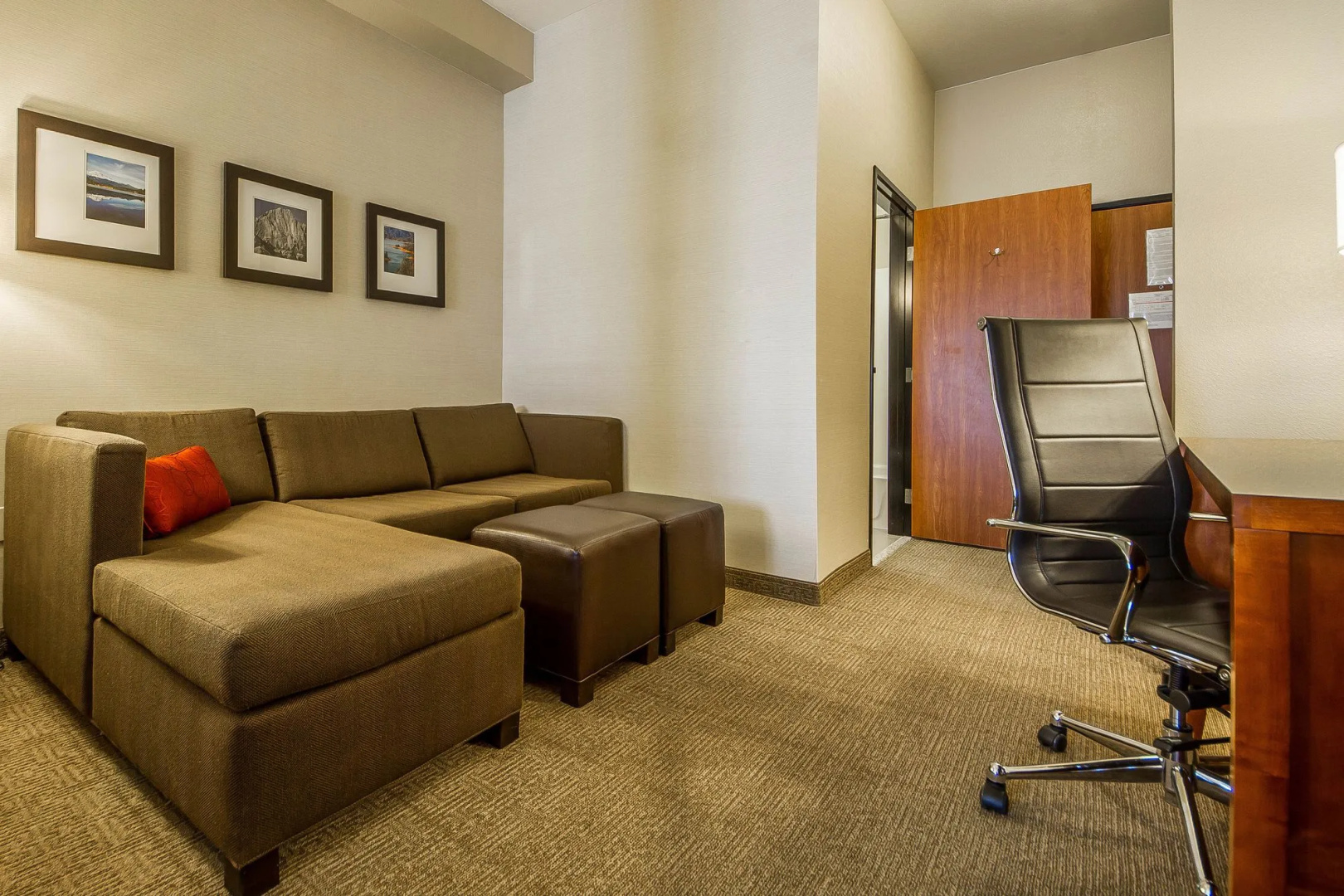 Comfort Suites Redding - Shasta Lake