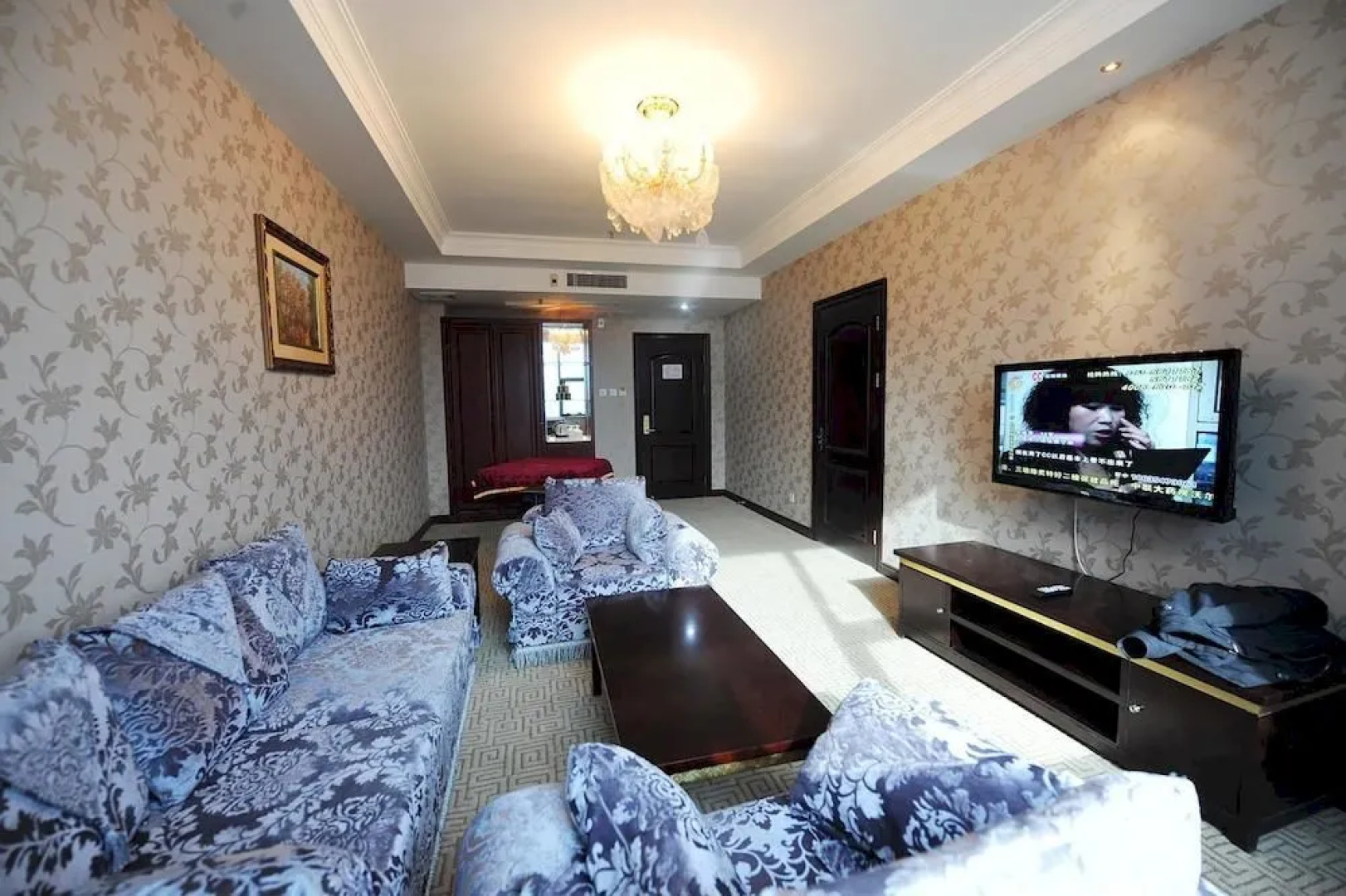 Long Fei Yuan Hotel
