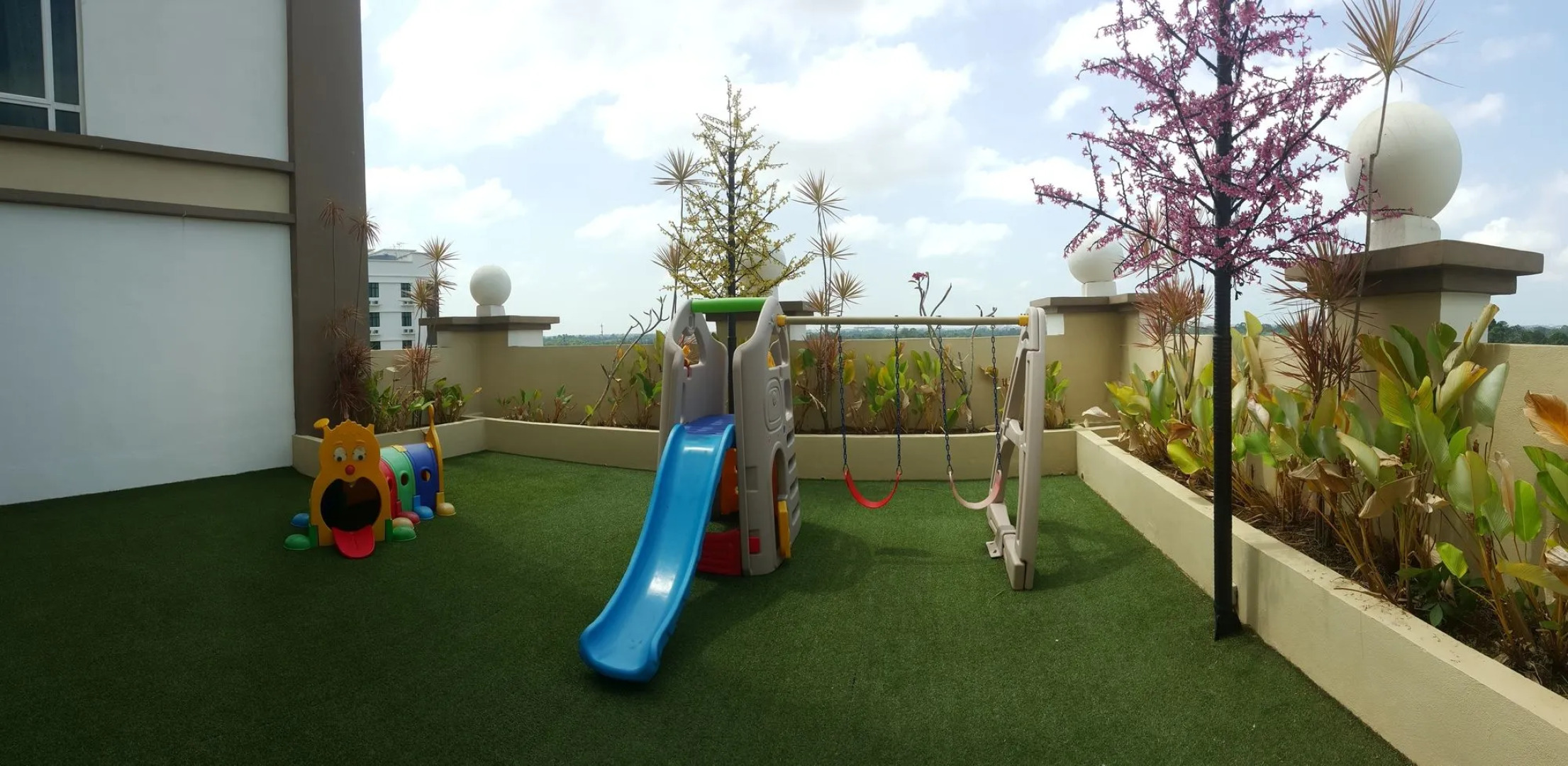 De' Viana Hotel & Apartment