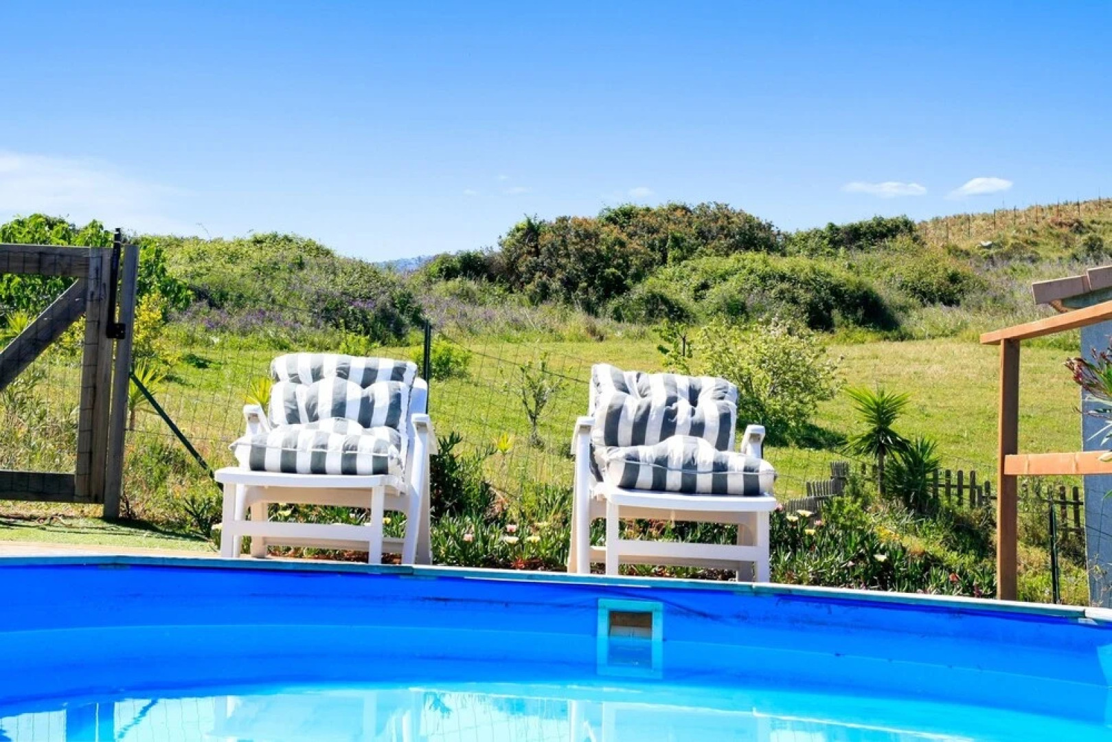 House With 5 Bedrooms in Calcatoggio, With Wonderful sea View, Private