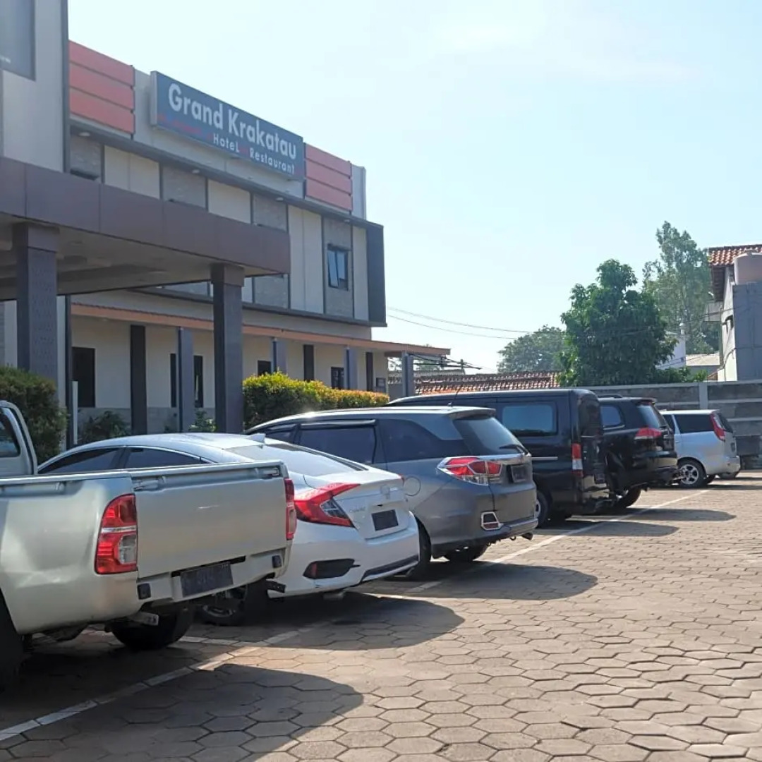 Grand Krakatau Serang