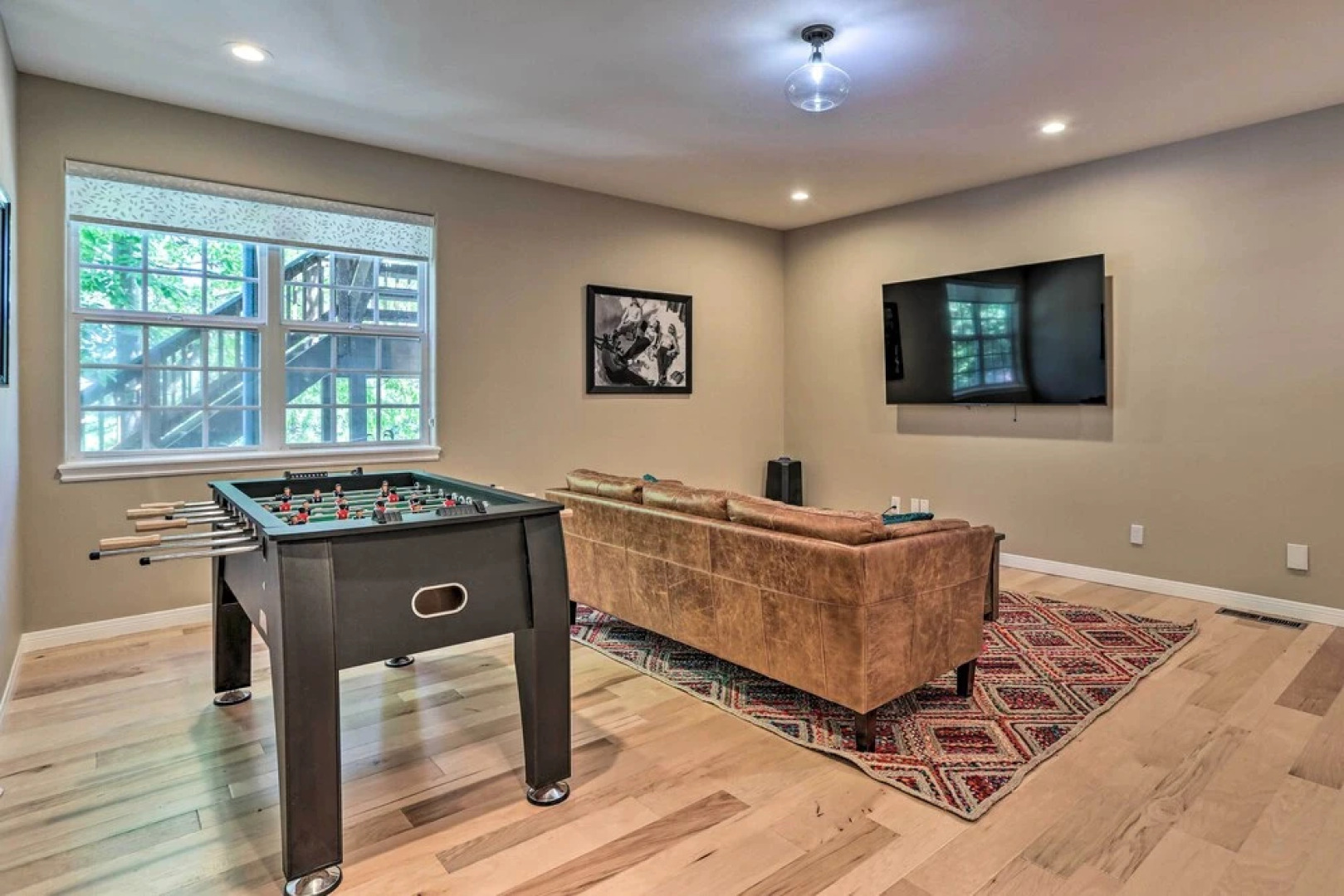 Gorgeous Lakehouse w/ Hot Tub & Waterfall Oasis!