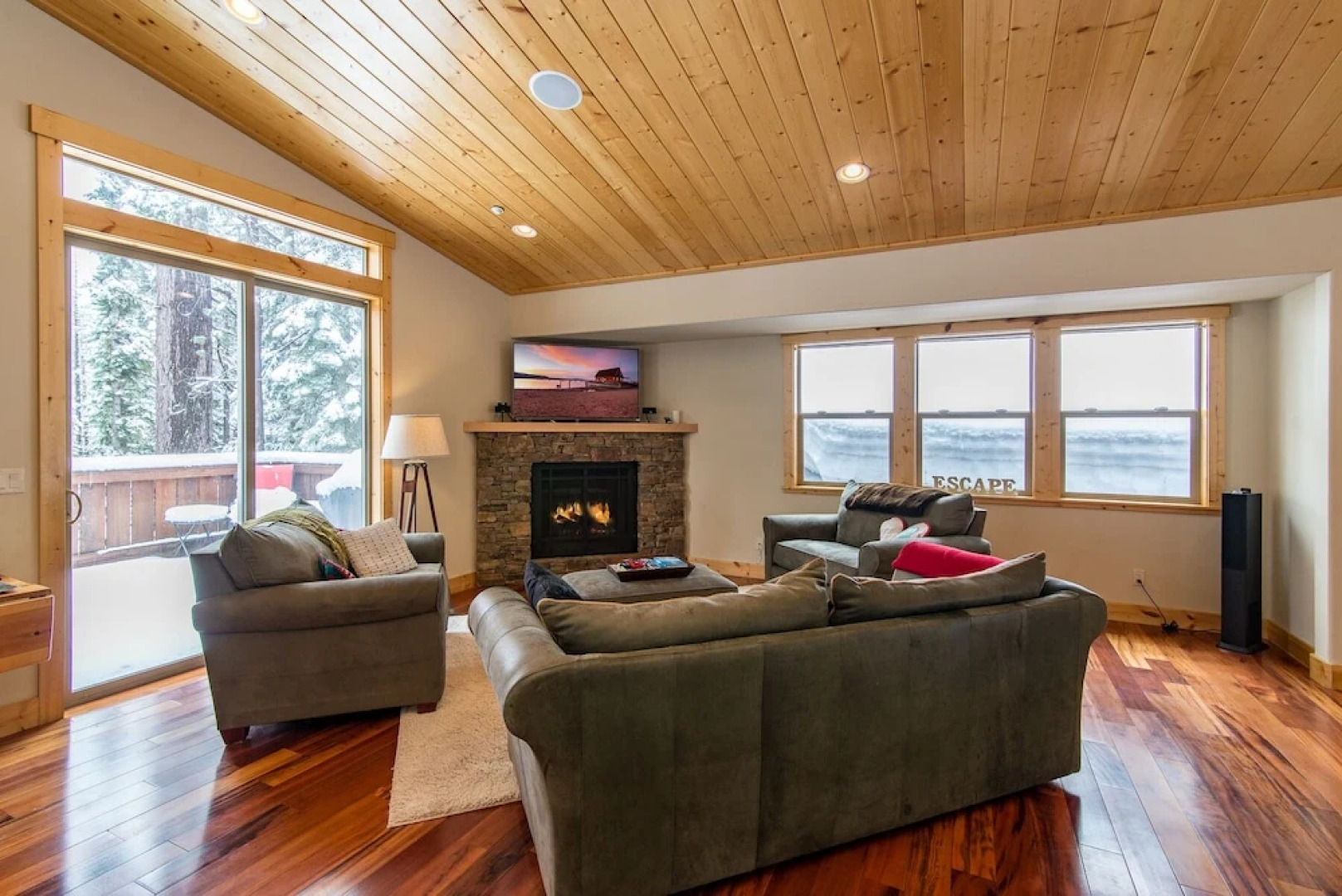 West Shore 7181 Home - 3 Br home by RedAwning