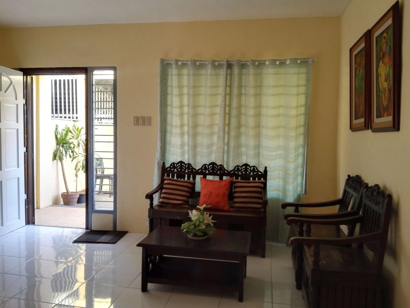 Happy To Mingle Hostel @ Manila Airport