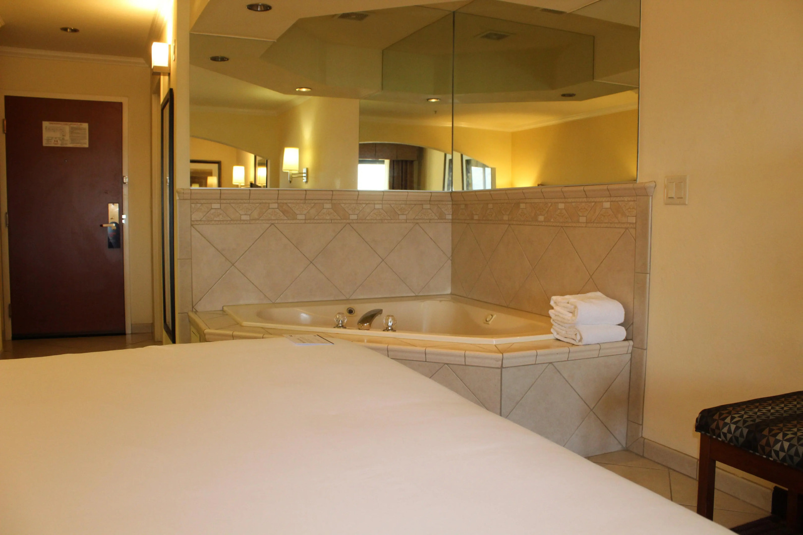 Holiday Inn Express & Suites Tucson Mall by IHG