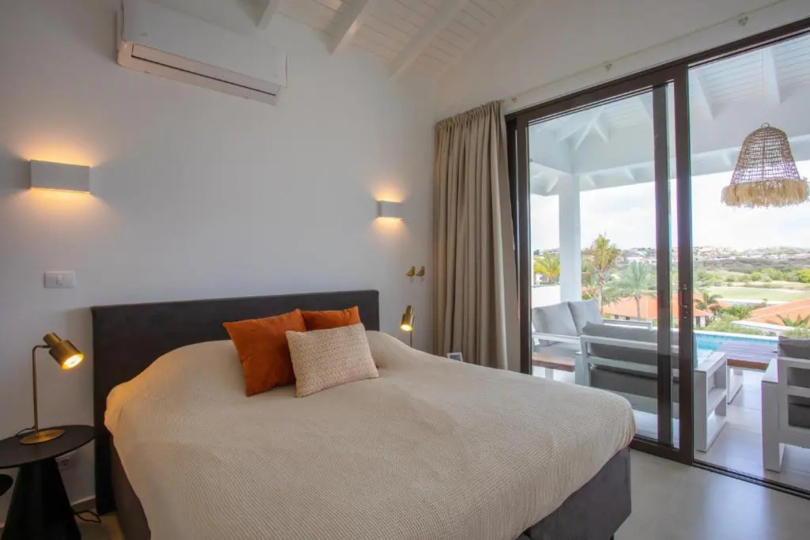 Blue Bay Exclusive - 66