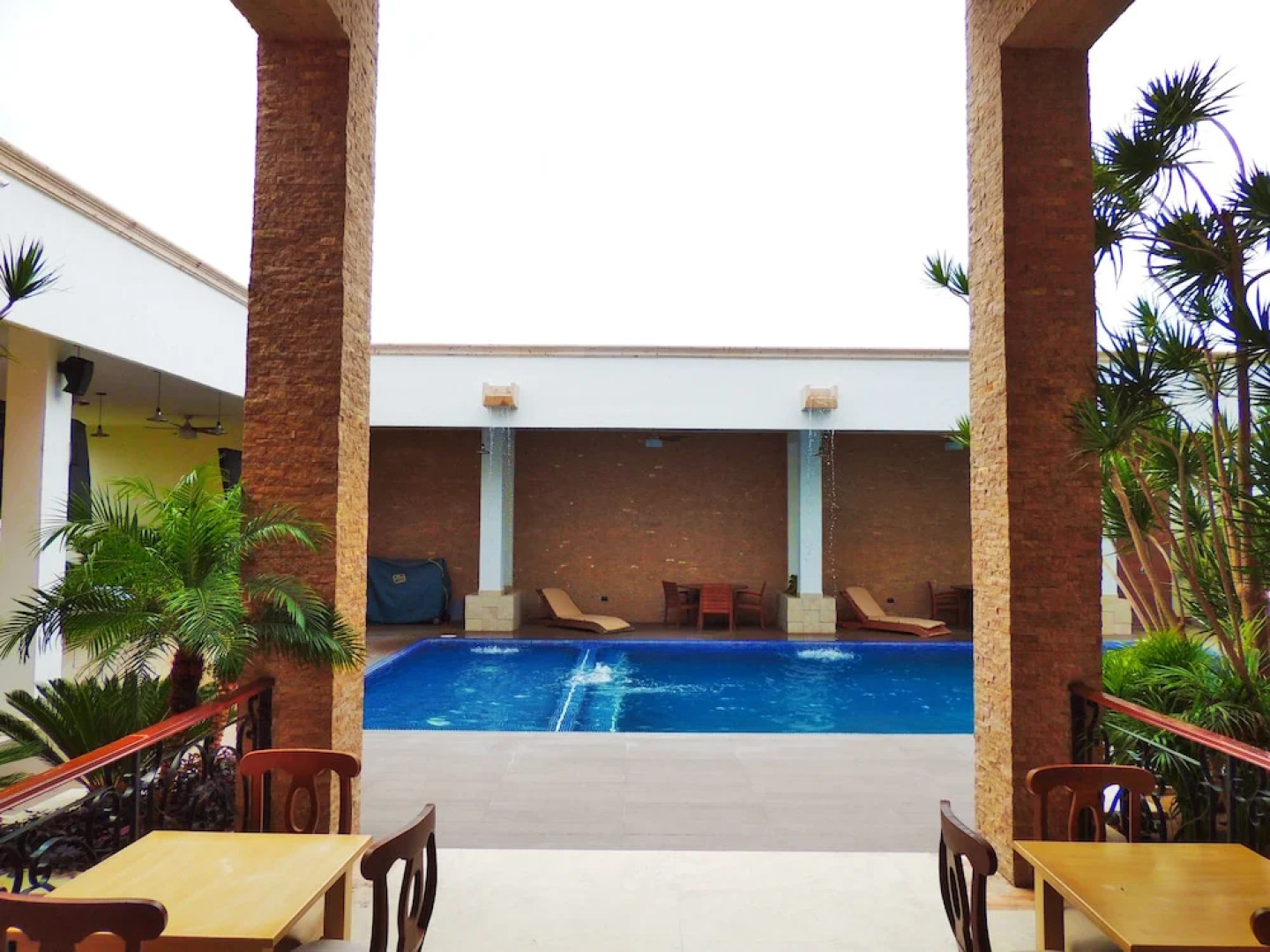 Royal Aqua Luxury Hotel & Spa