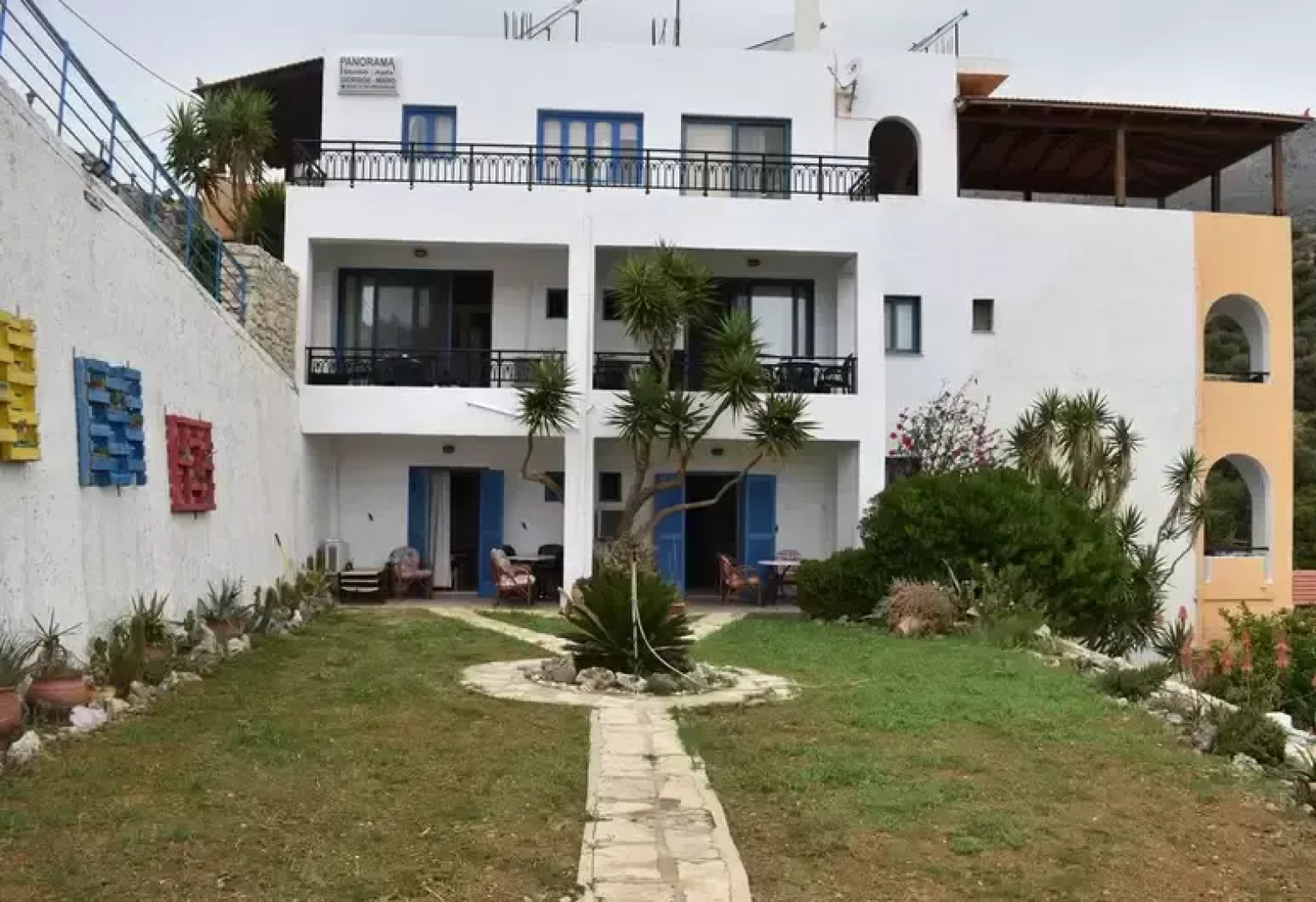 Panorama Studios & Apartments