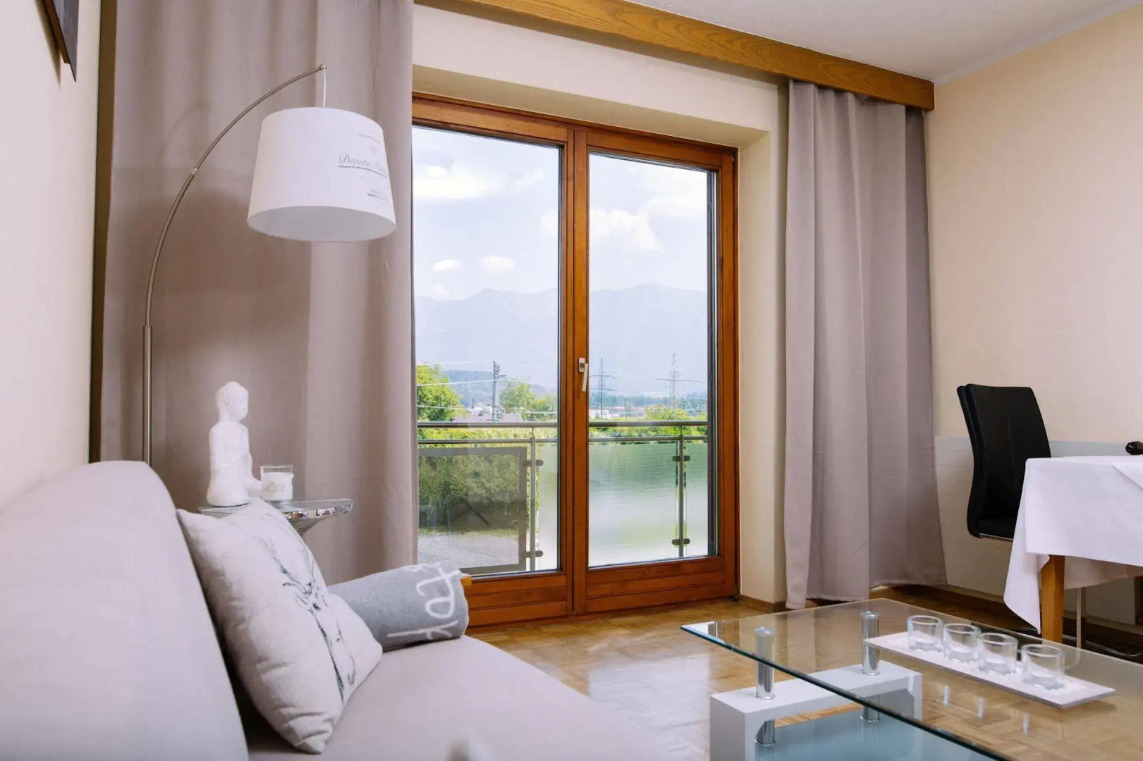 Ferienwohnungen - Appartements Pension Zollner