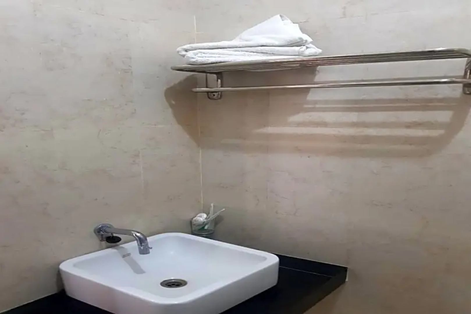 OYO 2671 Wisma Djaja Syariah