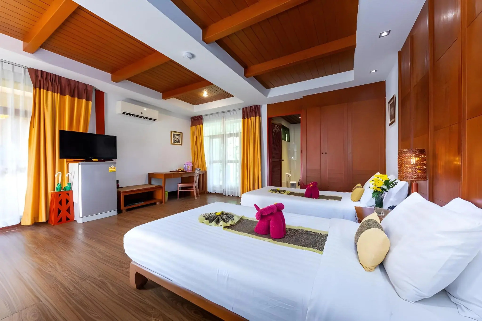 P. P. Erawan Palms Resort