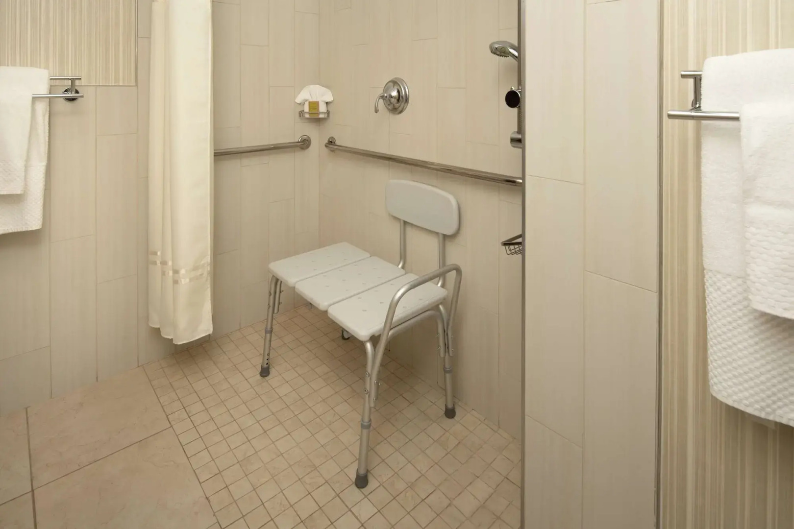 DoubleTree Suites by Hilton Seattle Airport - Southcenter