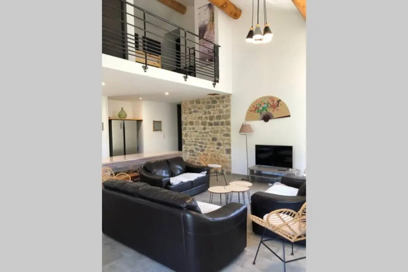 Maison de charme avec piscine couverte et 9000m2