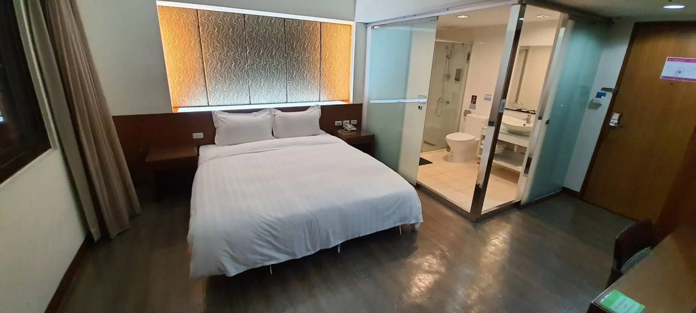 Tapeng Bay Holiday Hotel