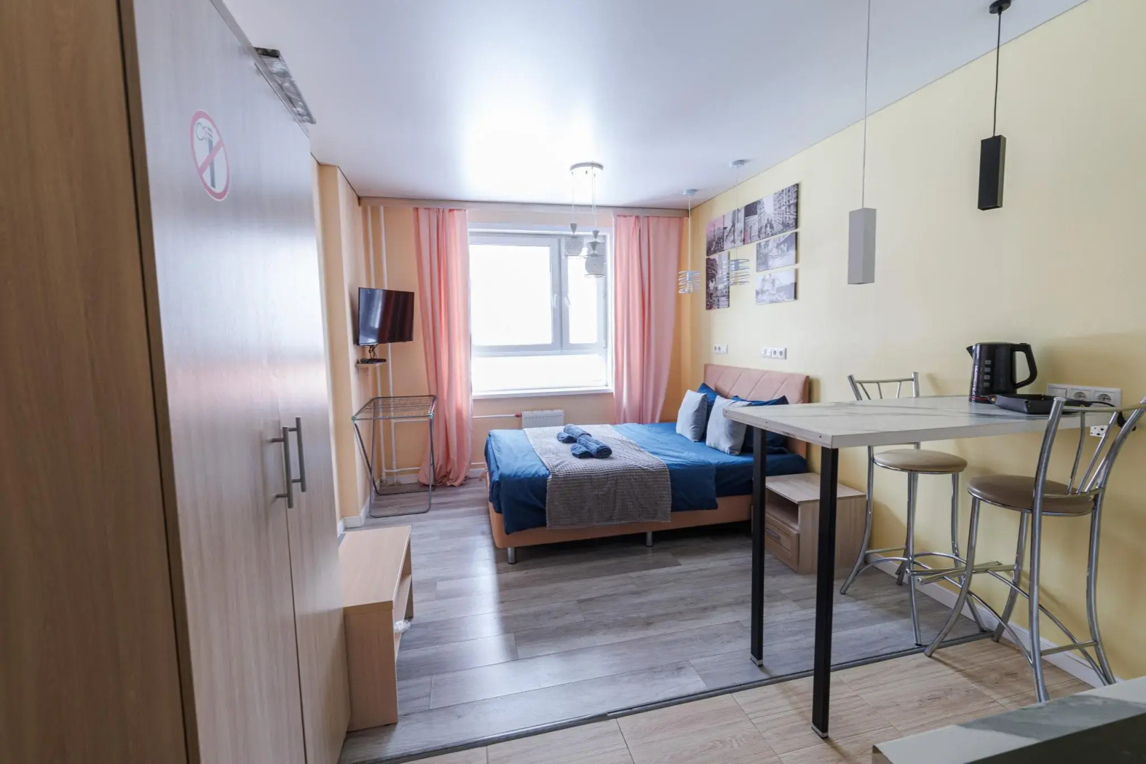 На квартире на улице Курчатова 25/1