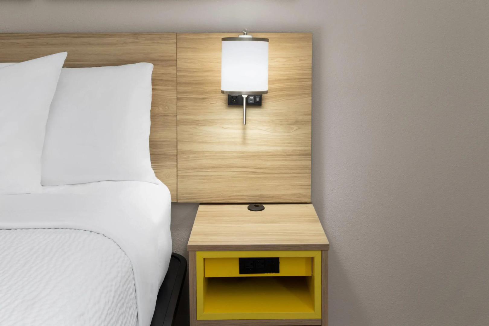 Days Inn by Wyndham Tulsa Central