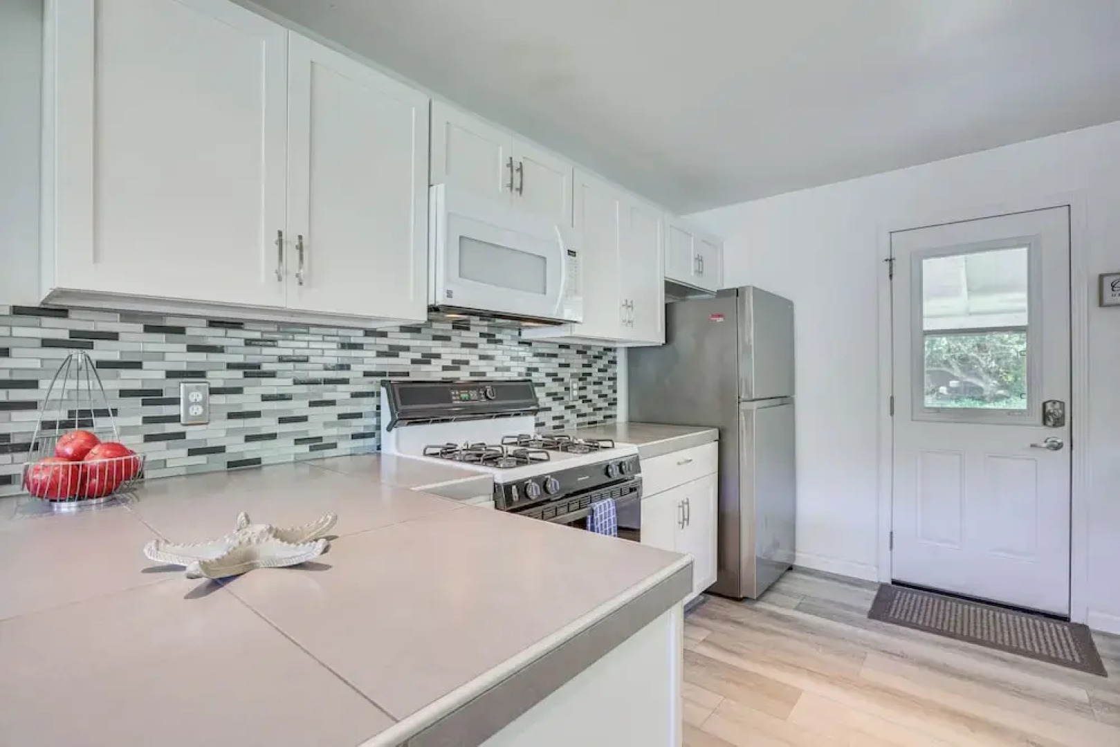 2 Blocks to Beach: Dog-friendly Oceano Cottage