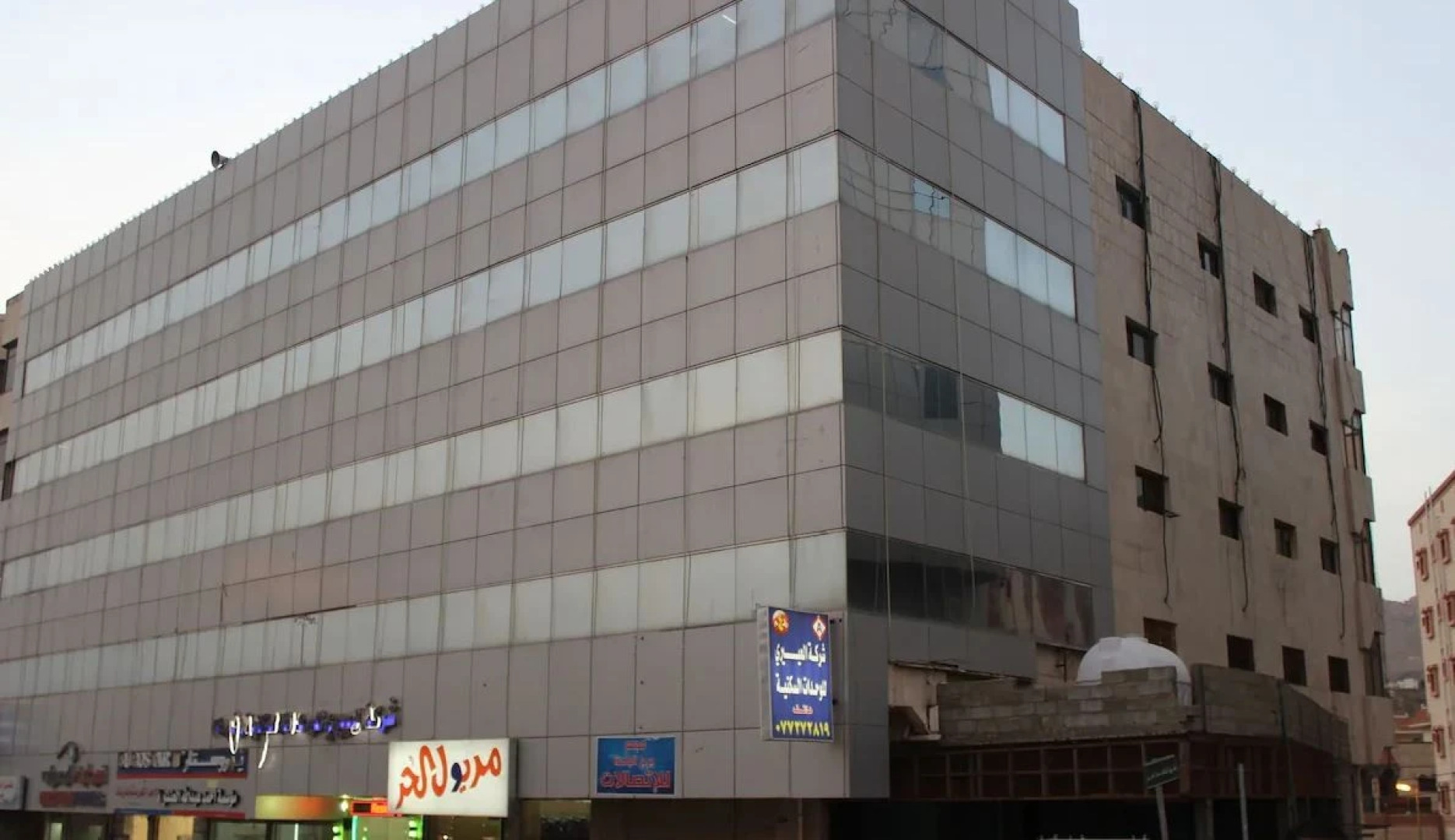 Al Eairy Furnished Apartments Al Baha 4