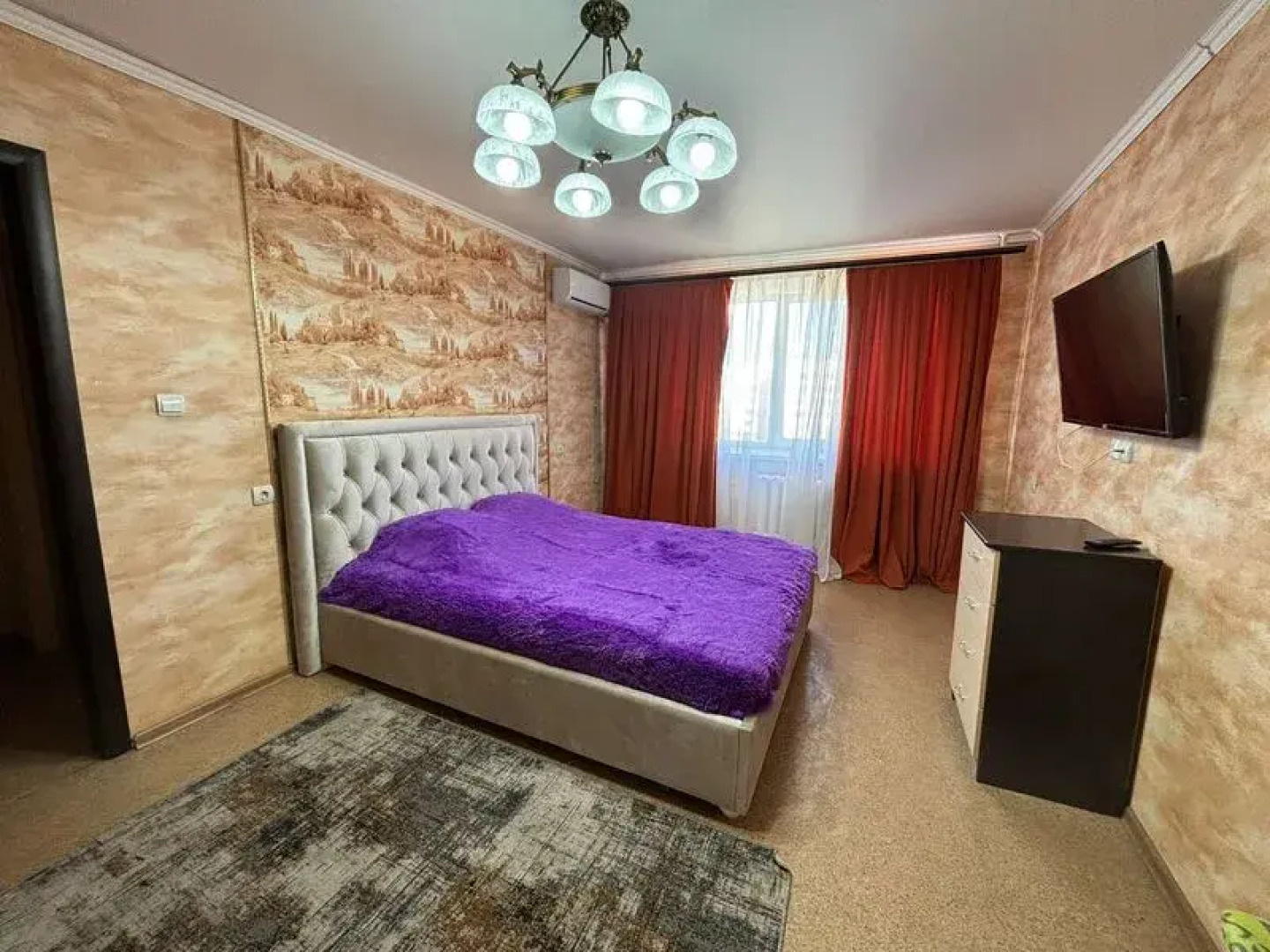 Квартиры посуточно в Нижнекамске на пр-те Вахитова, д. 23