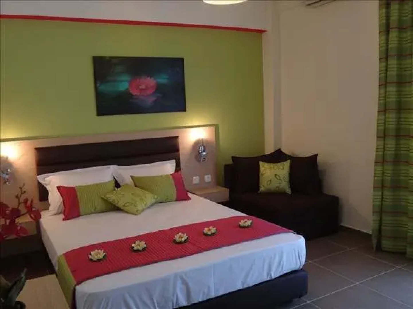 Leonidas Studio Apartments