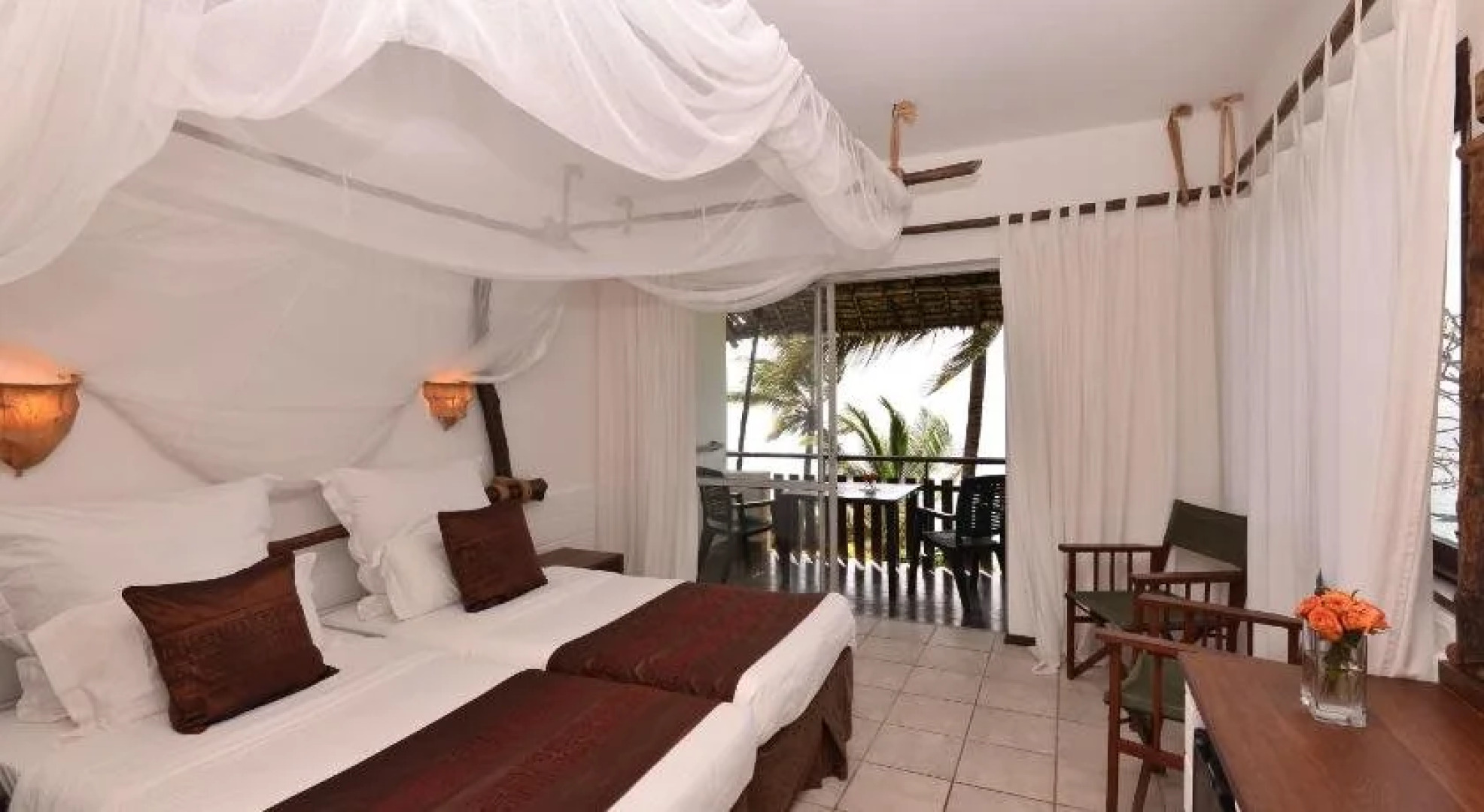 Bahari Dhow Beach Villas