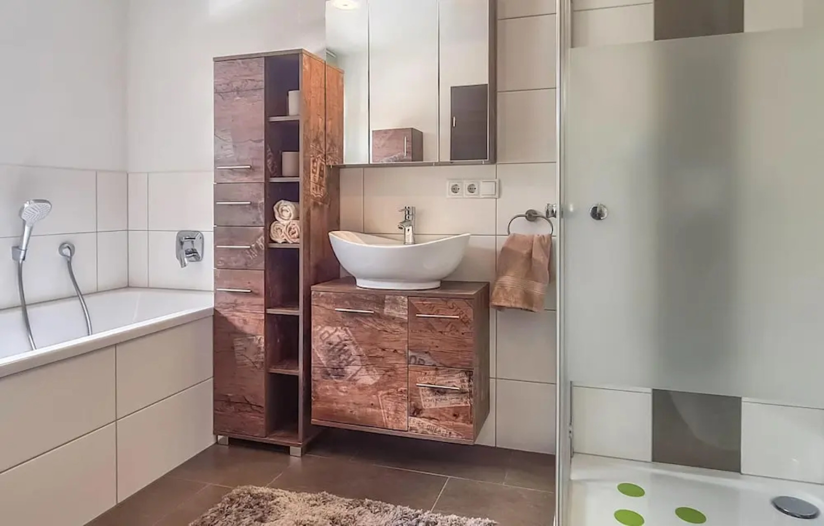 Beautiful Home in Neuhaus A.r. OT Steinh With Wifi and 2 Bedrooms