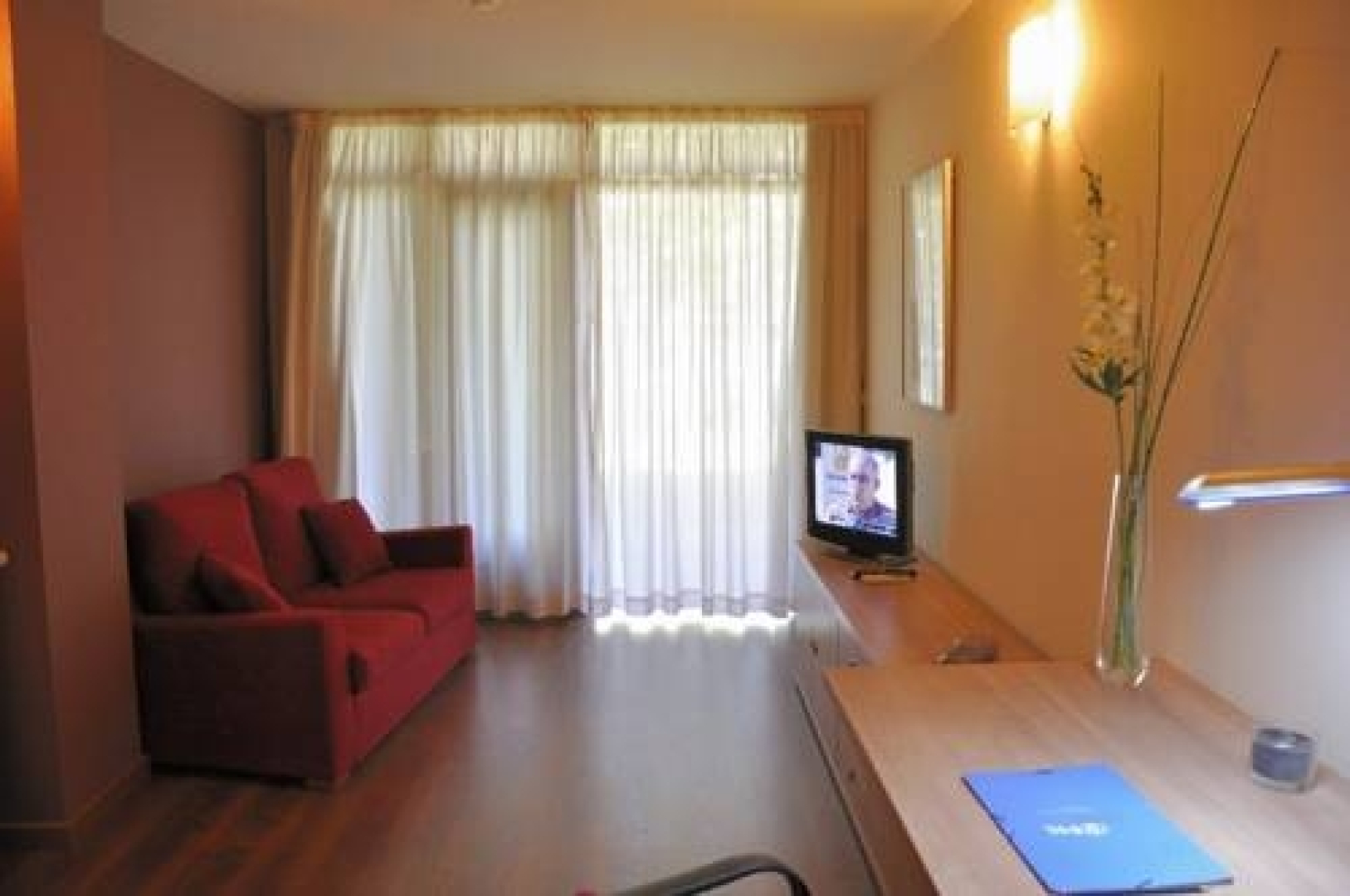 Hernán Cortés Residence Hall