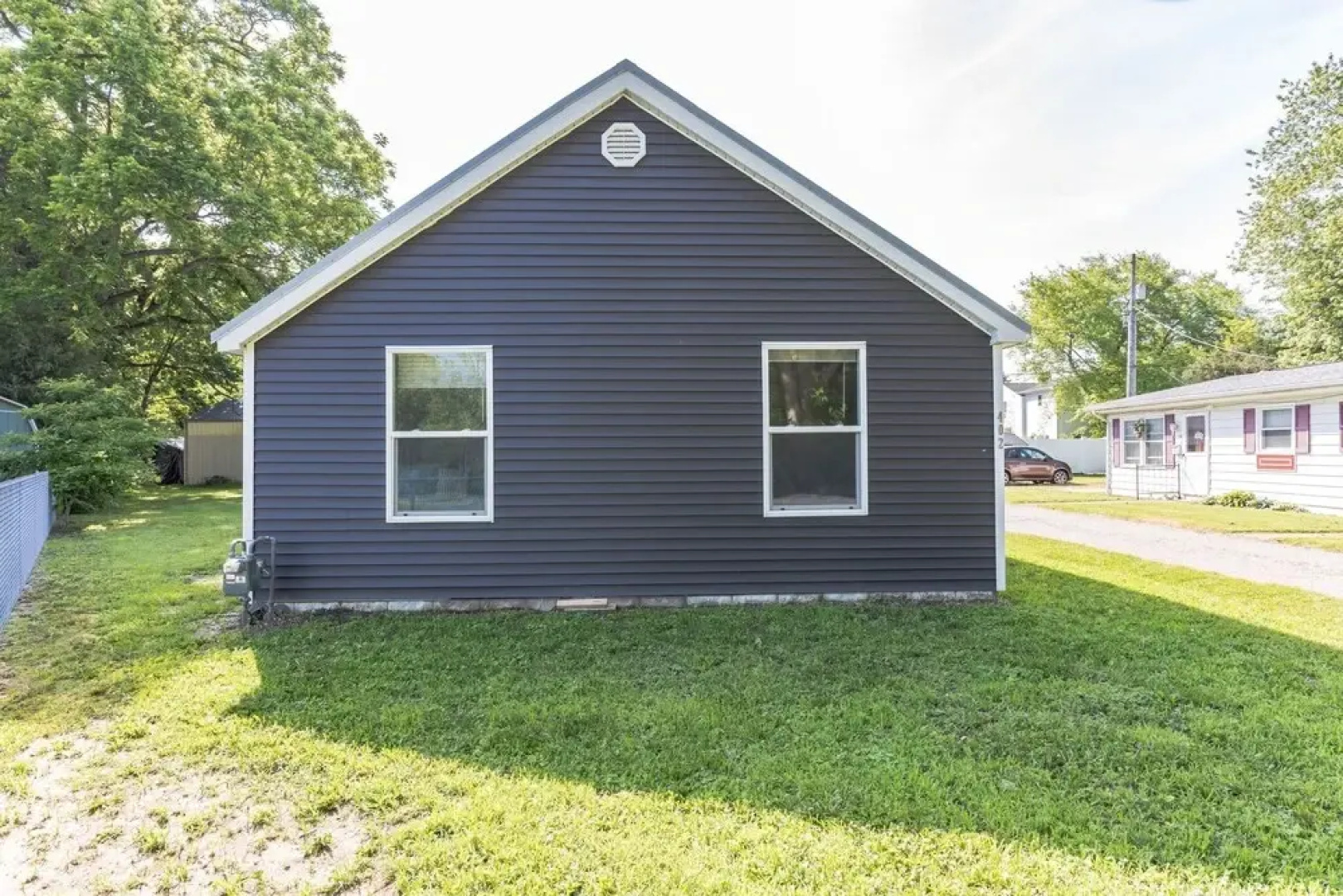 Newly Remodeled Home In Perfect Location To Visit Lake Erie Or Cleveland 2 Bedroom Home by Redawning
