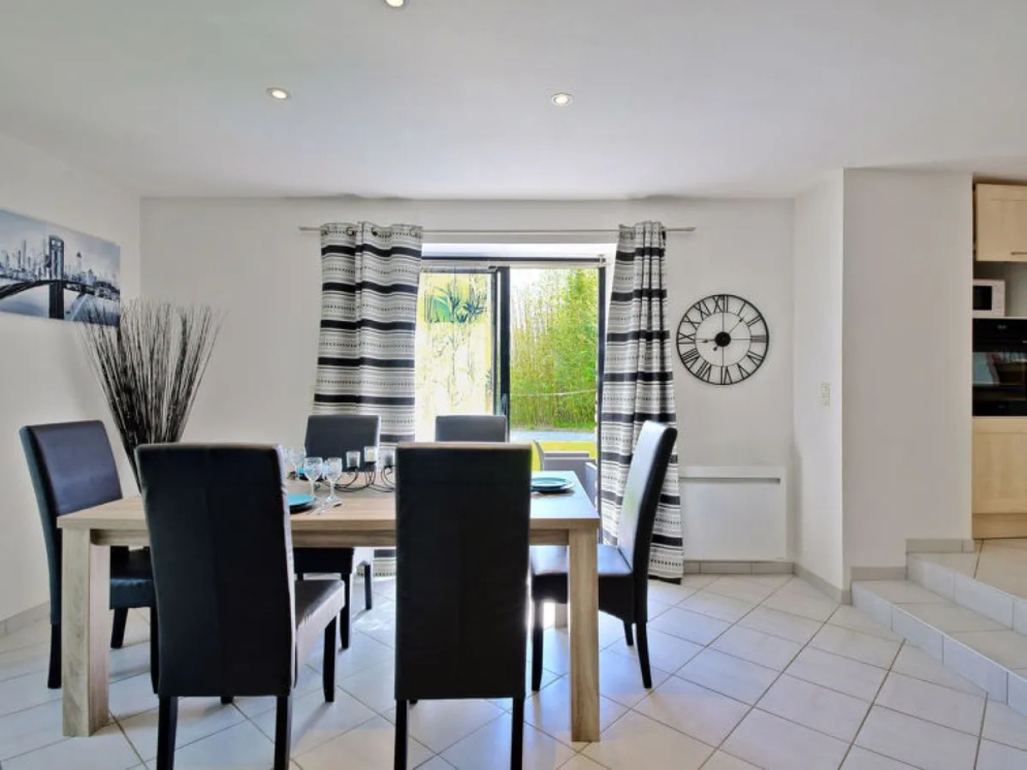 Le GraffiTy (BEE300)