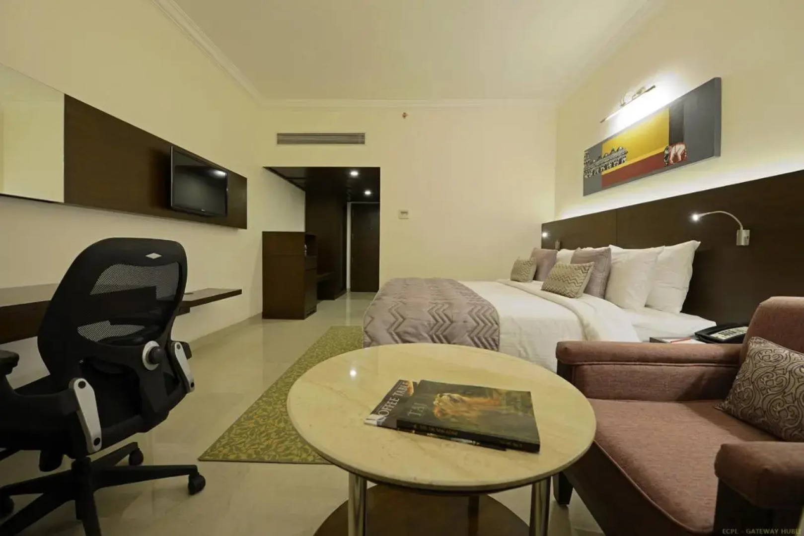 The Gateway Hotel Lakeside Hubli