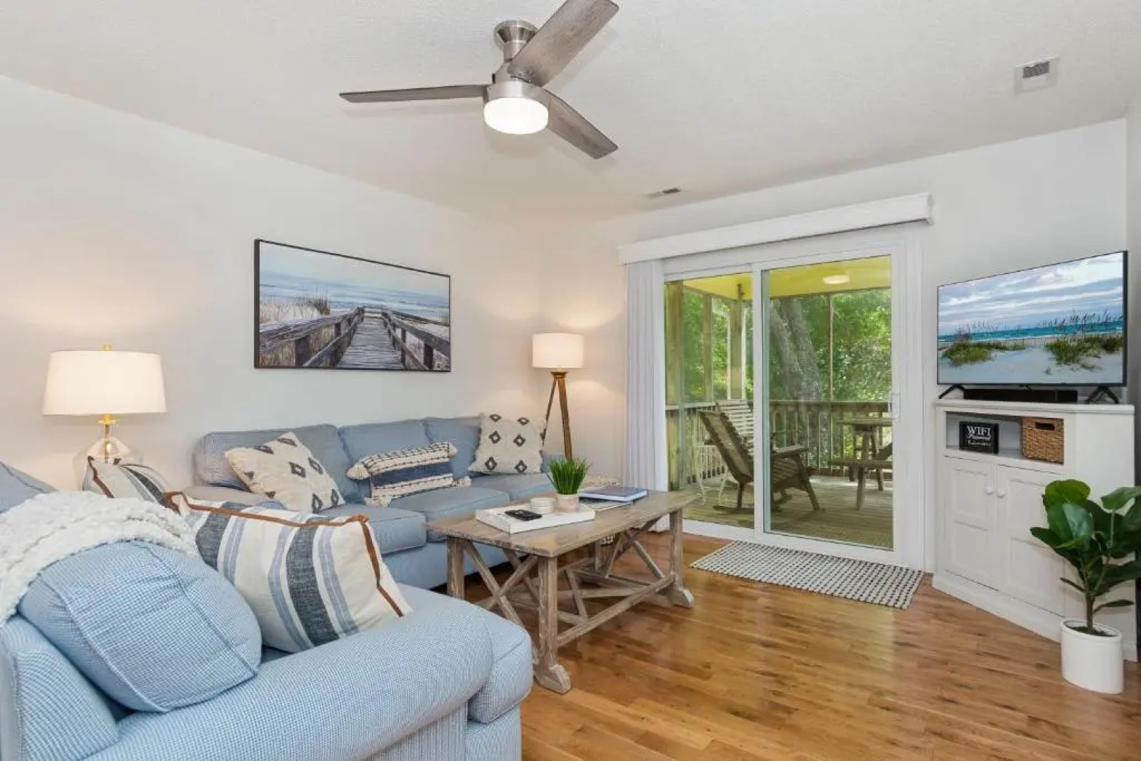 The Emerald Owl House - Peaceful Emerald Isle Beach House w/ Luxurious Heated Pool!