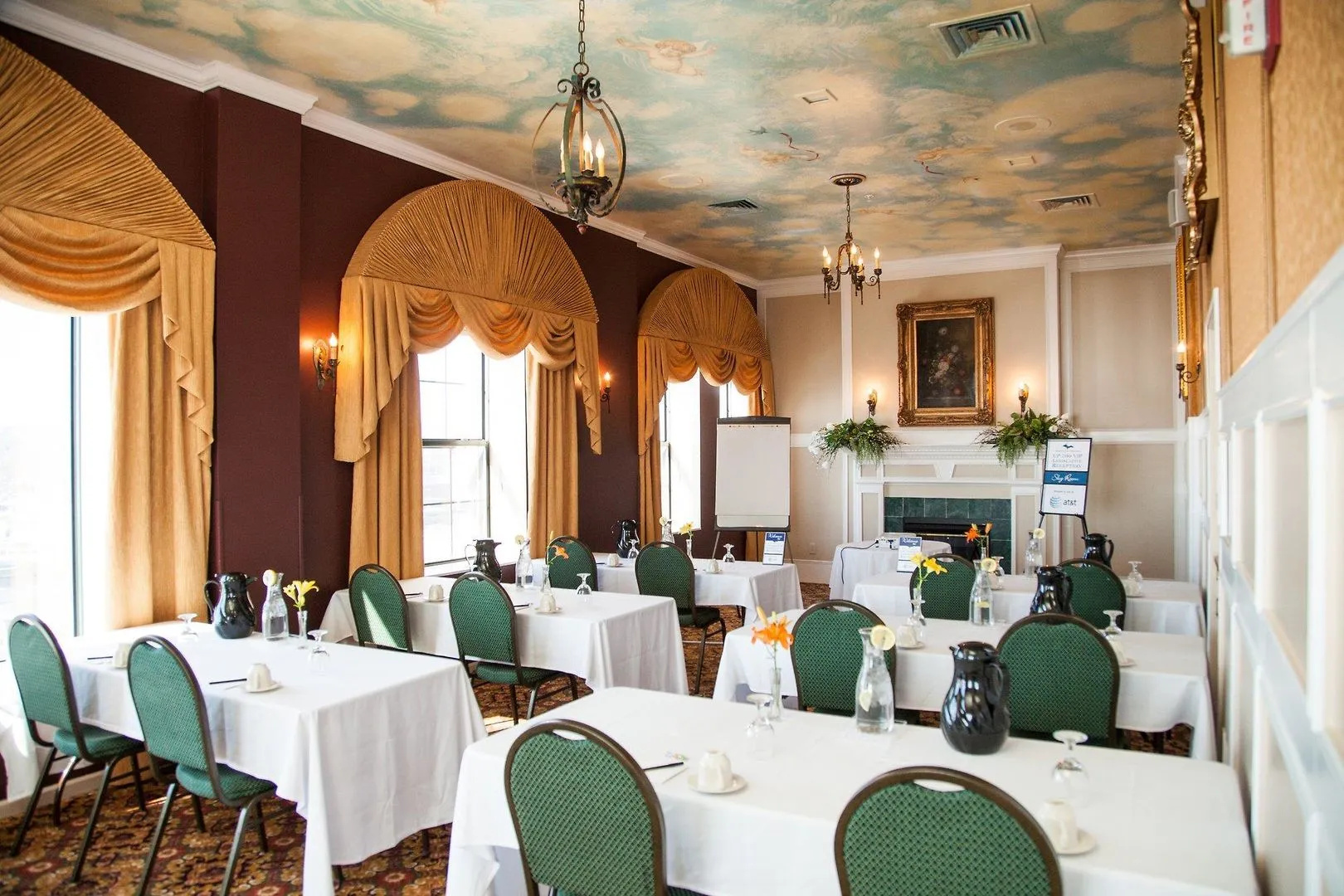 Landmark Inn