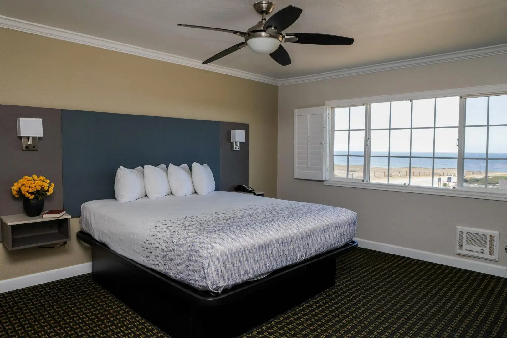 Sea Breeze Inn