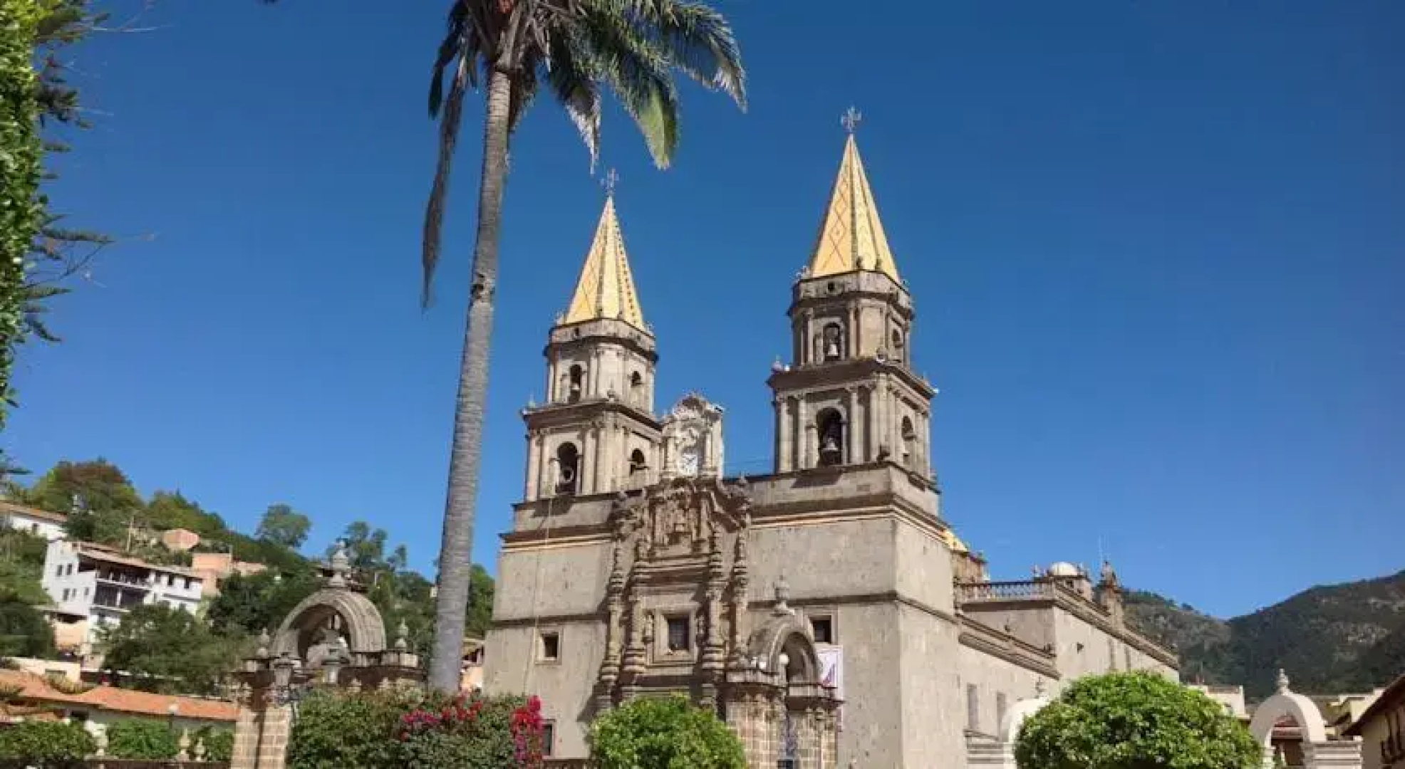 Hotel Pedregal