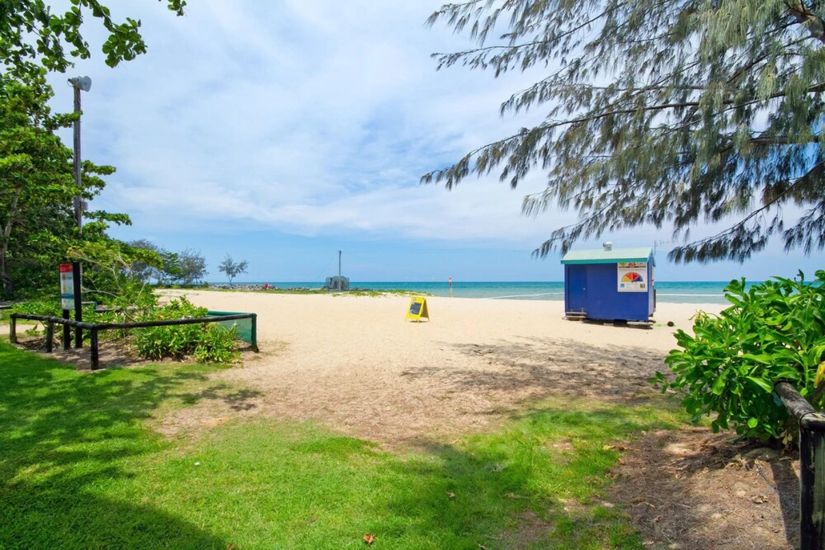 Beachfront Apartment with Ocean Views