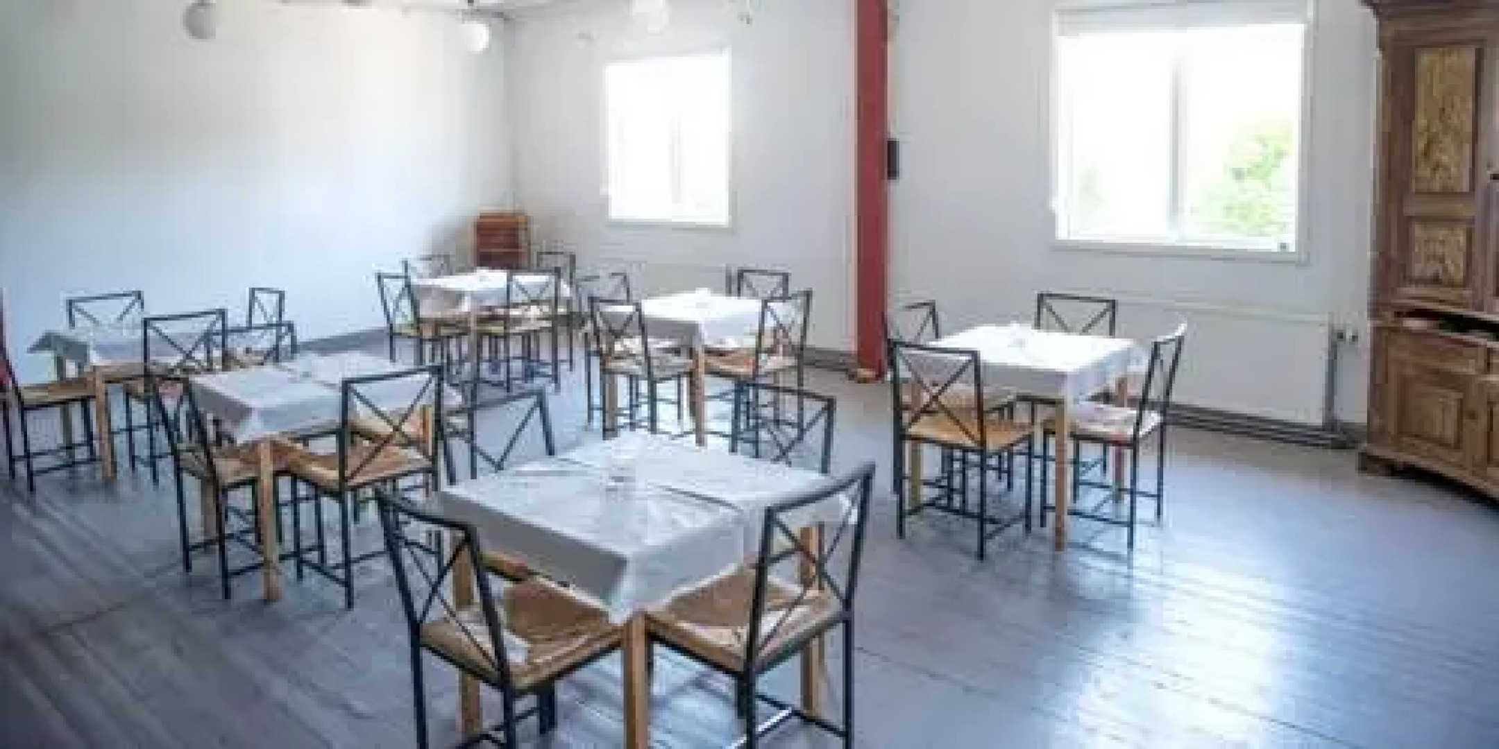 Kustnära Vandrarhem - Hostel