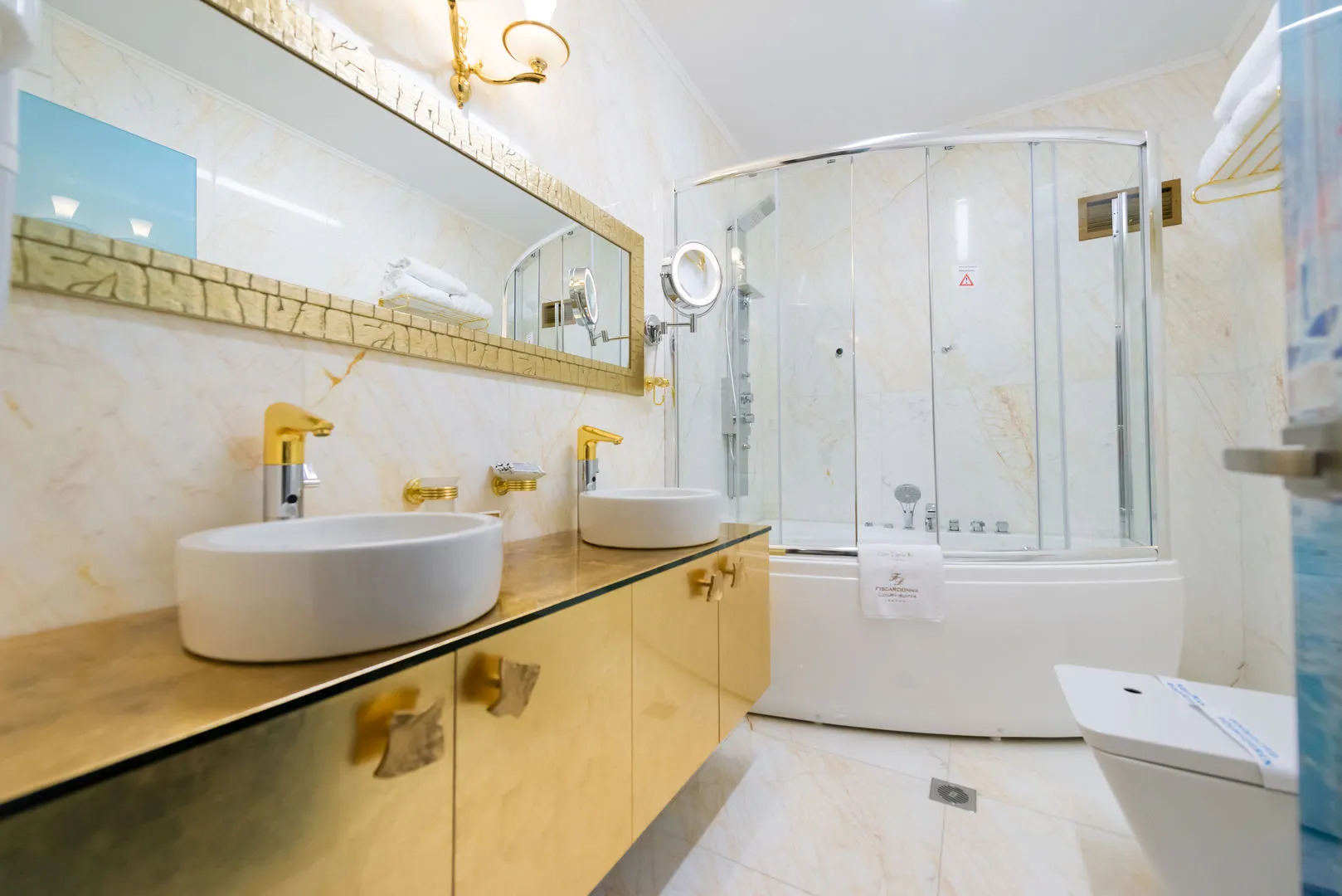 Fiscardonna Luxury Suites